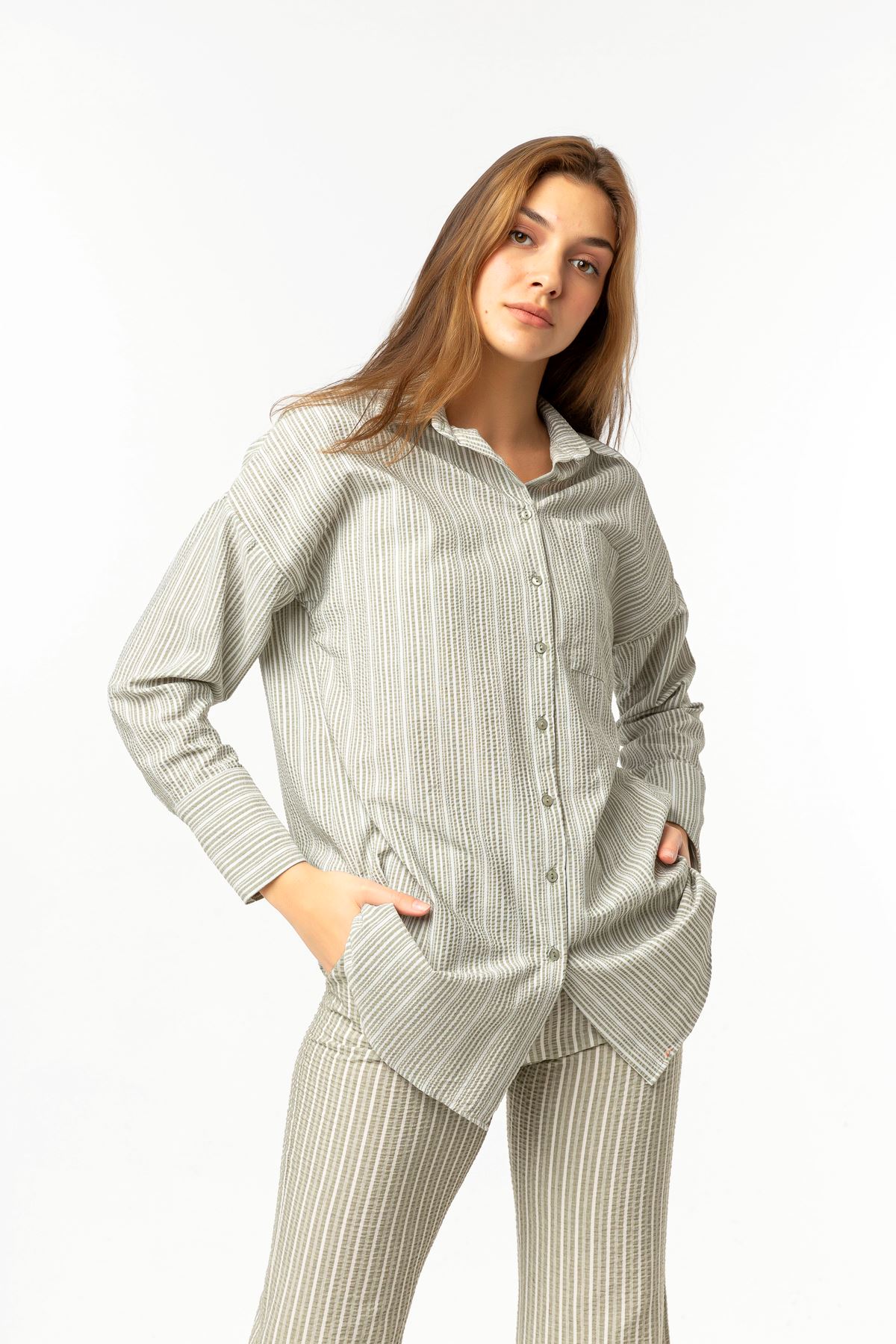Gofre Fabric Long Sleeve Long Wide Striped Women'S Shirt - Khaki 