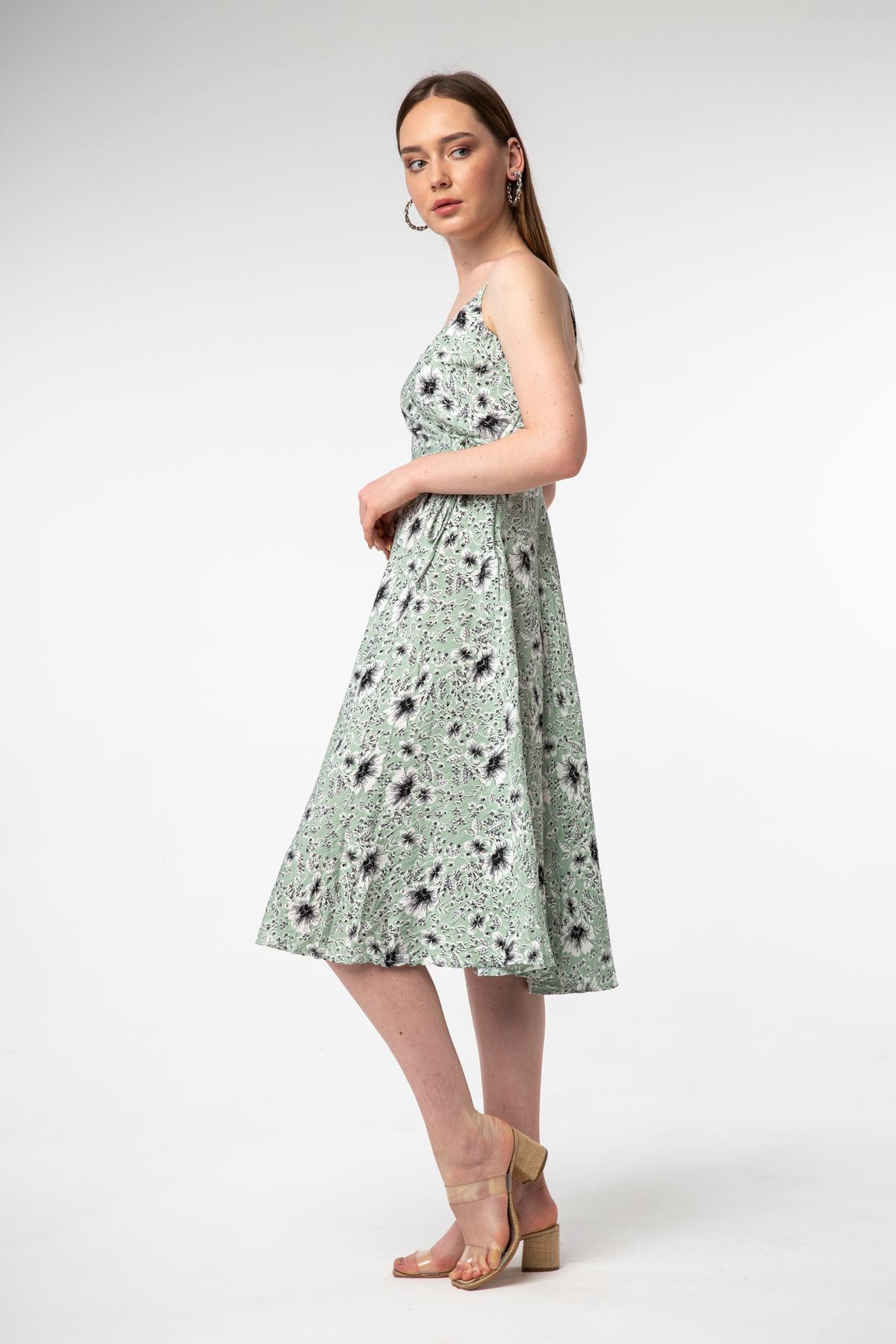 Empirme Kumaş Askılı V Yaka Tam Kalıp Çiçek Desenli Kadın Elbise-Mint