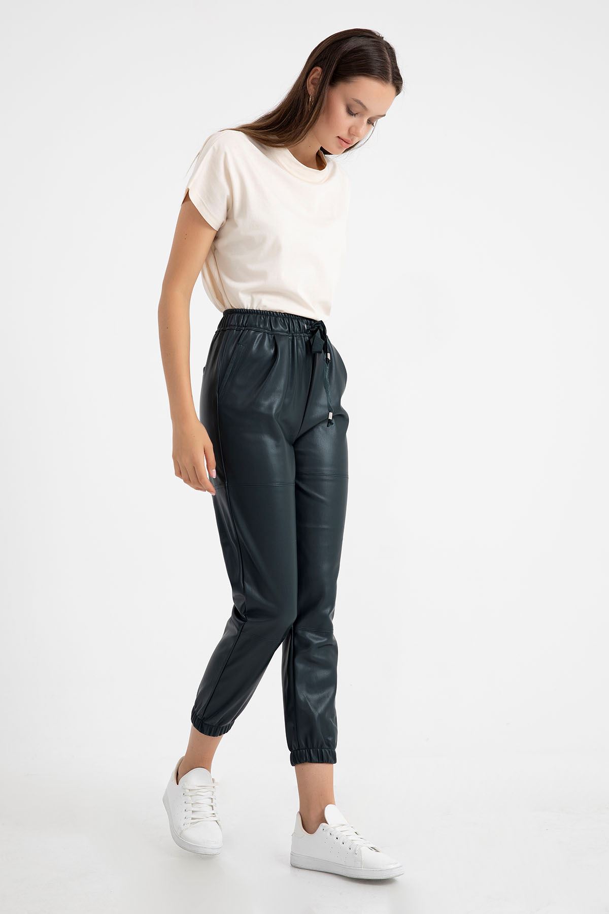 Faux Leather Comfy Fit Women'S Trouser With Elastic Hems - Emerald Green