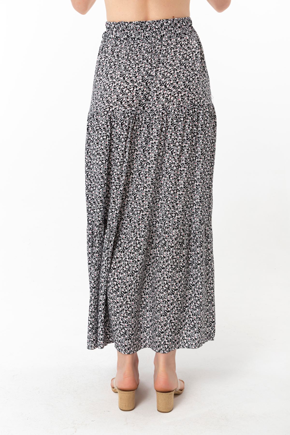 Viscose Fabric Long Comfy Fit Floral Print Women'S Skirt - Black