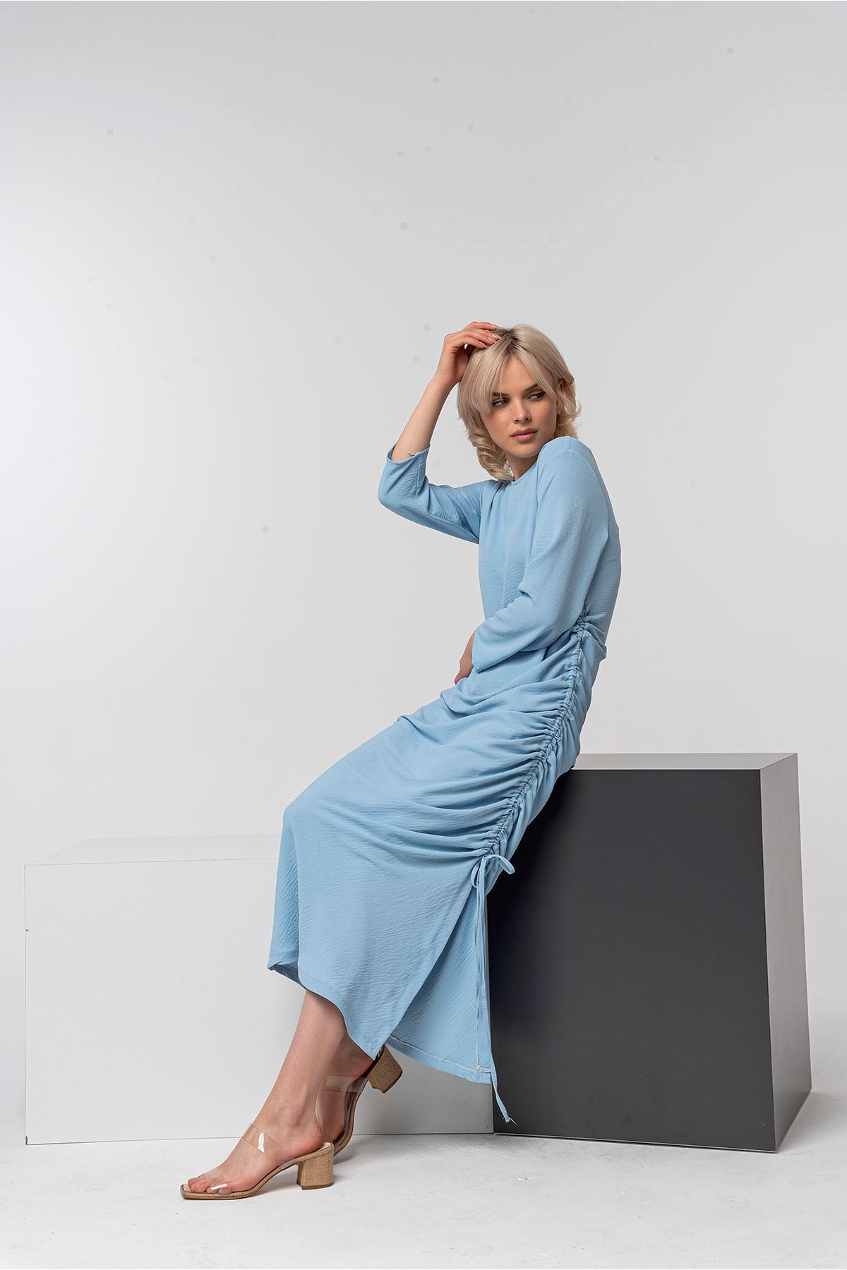 Aerobin Kumaş Uzun Kollu Büzgü Detay Kadın Elbise-Mavi