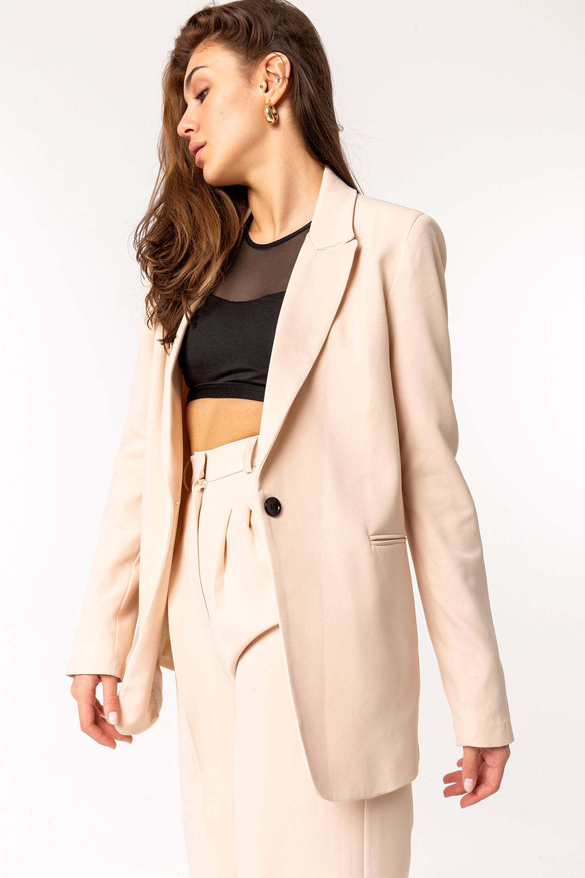 Atlas Fabric Revere Collar Below Hip Classical Single Button Women Jacket - Beige 