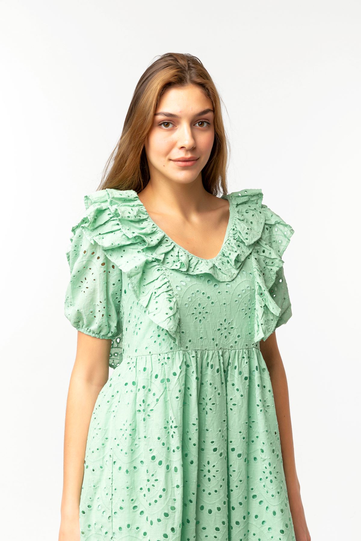 Vual Fabric Short Sleeve Ruffled Neck Comfy Ruffled Midi Dress - Mint