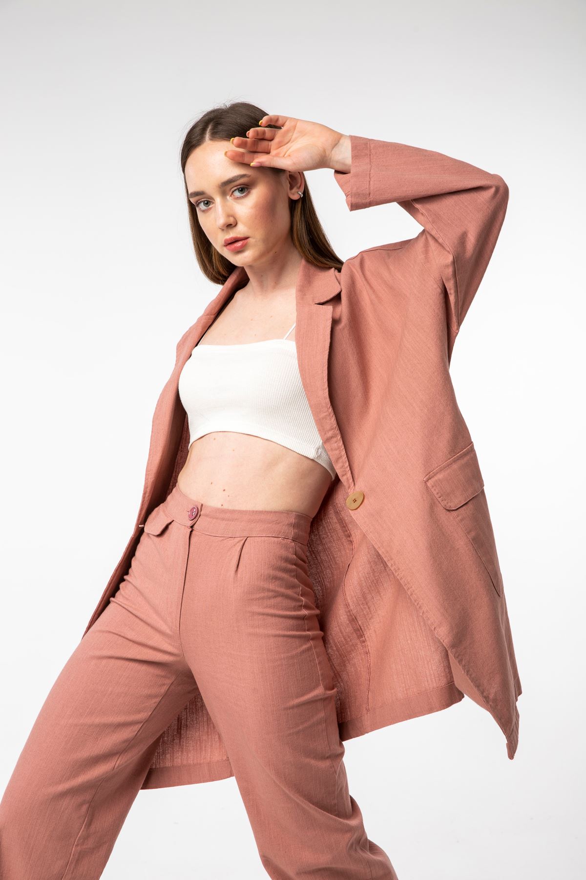 جاكيت نسائي الكتان ذراع طويلة طوق سترة تحت الحوض حجم كبير -  زهري فاتح 