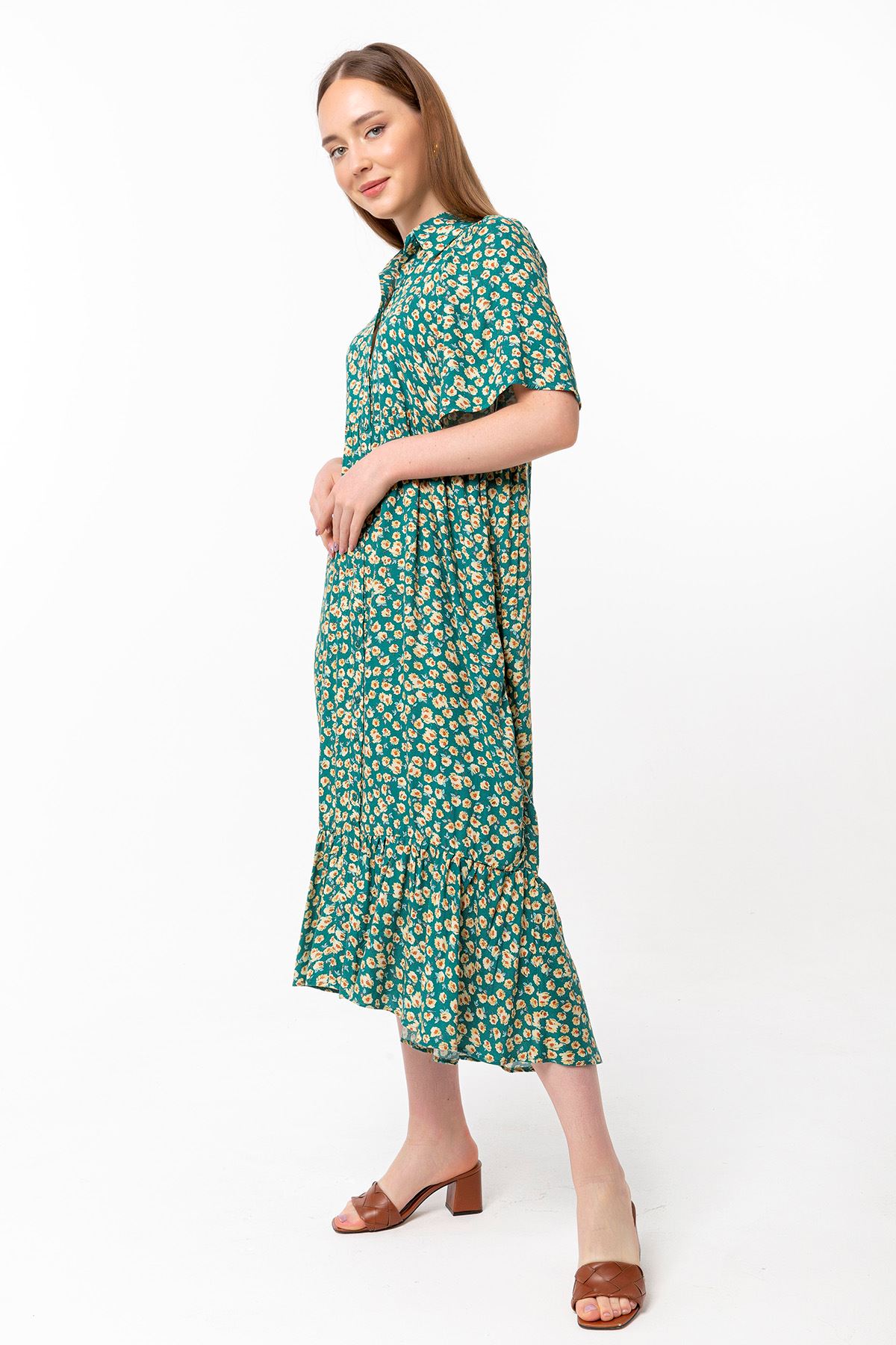 فستان نسائي قماش فيسكون ذراع قصير طوق القميص ميدي حجم كبير نمط زهرة - اخضر