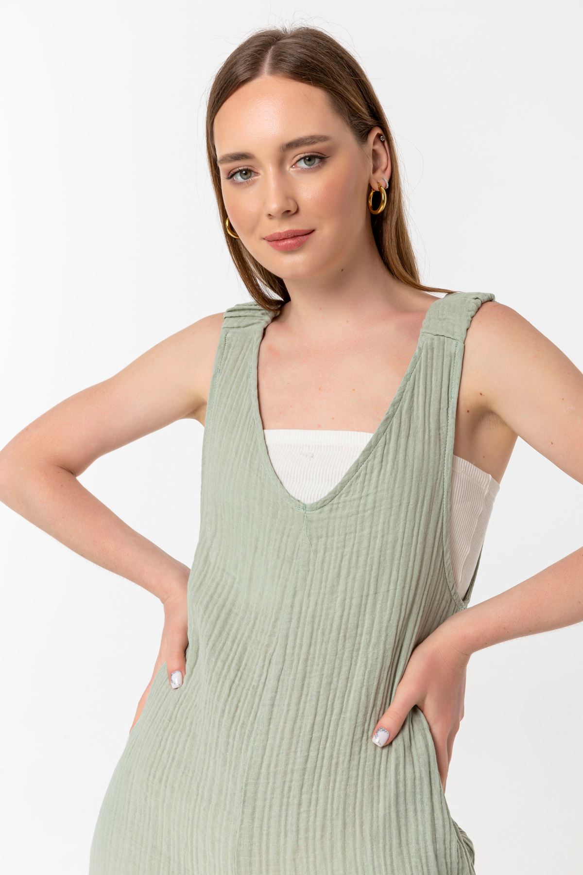 Licra Fabric V-Neck Maxi Wide Pattern Back Pocket Women Overalls - Mint