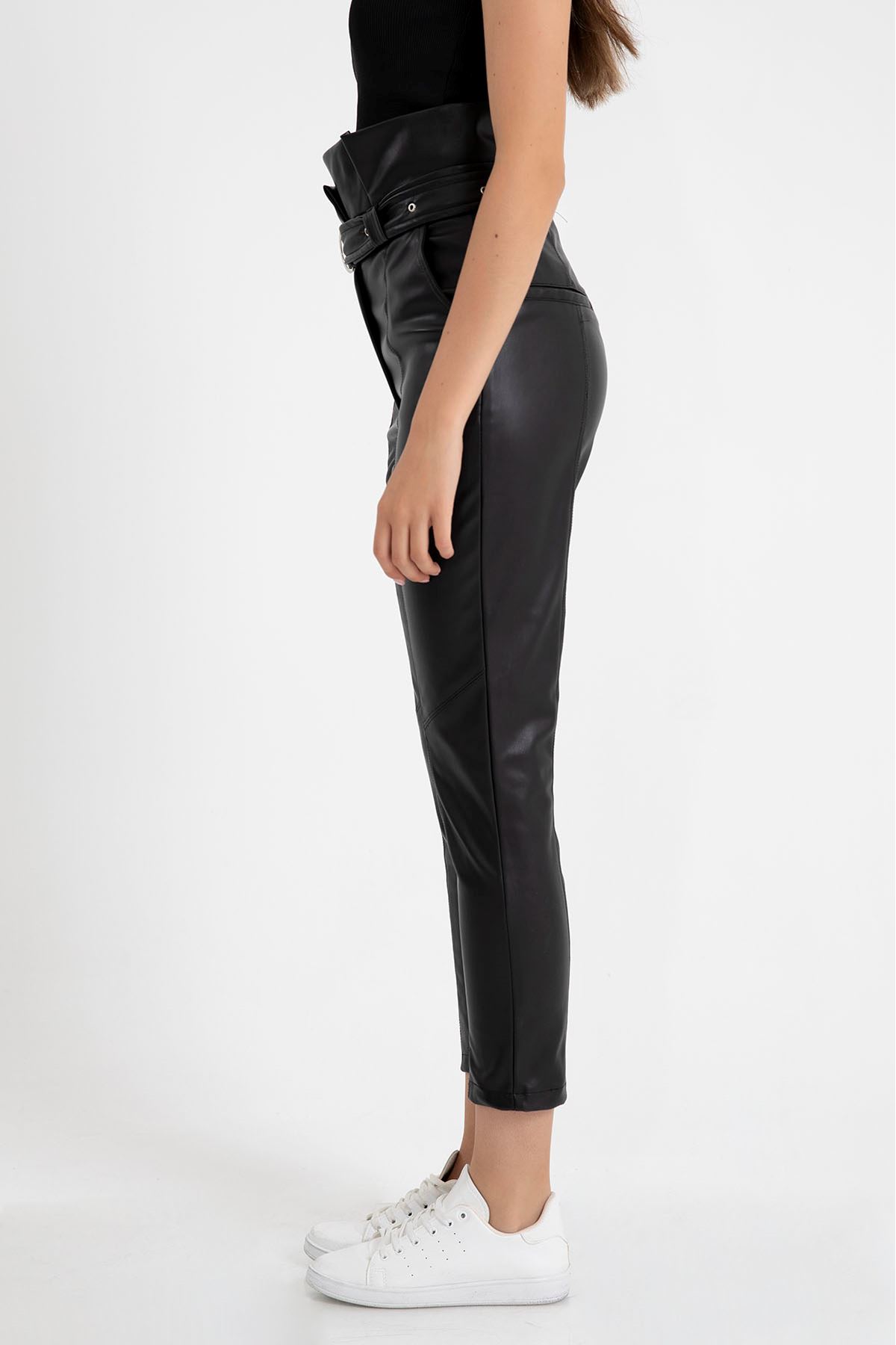 Zara Leather Fabric Ankle Length Tight Fit High Waist Belt Women'S Trouser - Black