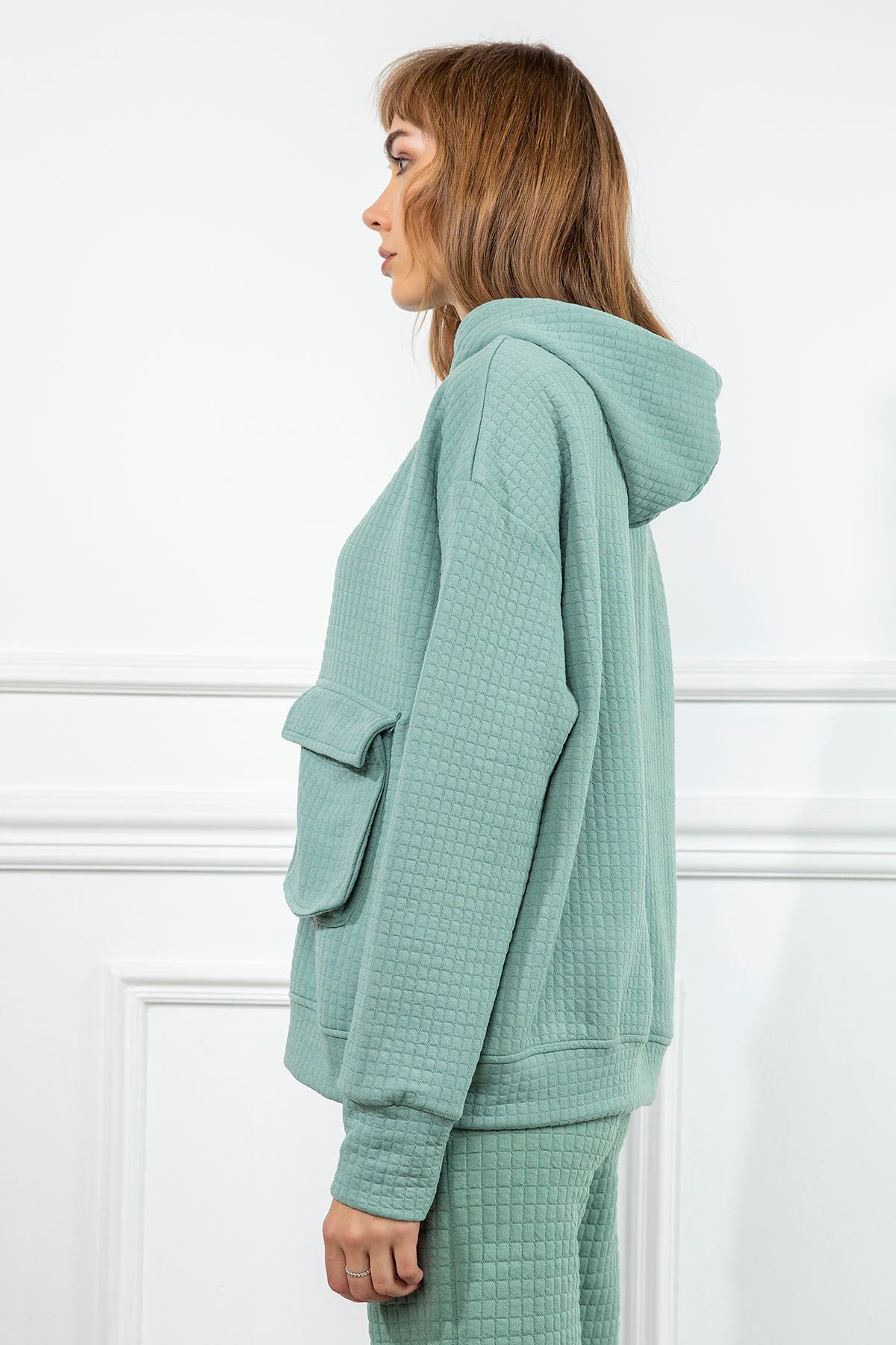 Quilted Fabric Hooded Hip Height Oversize Pocket Detailed Women Sweatshirt - Mint