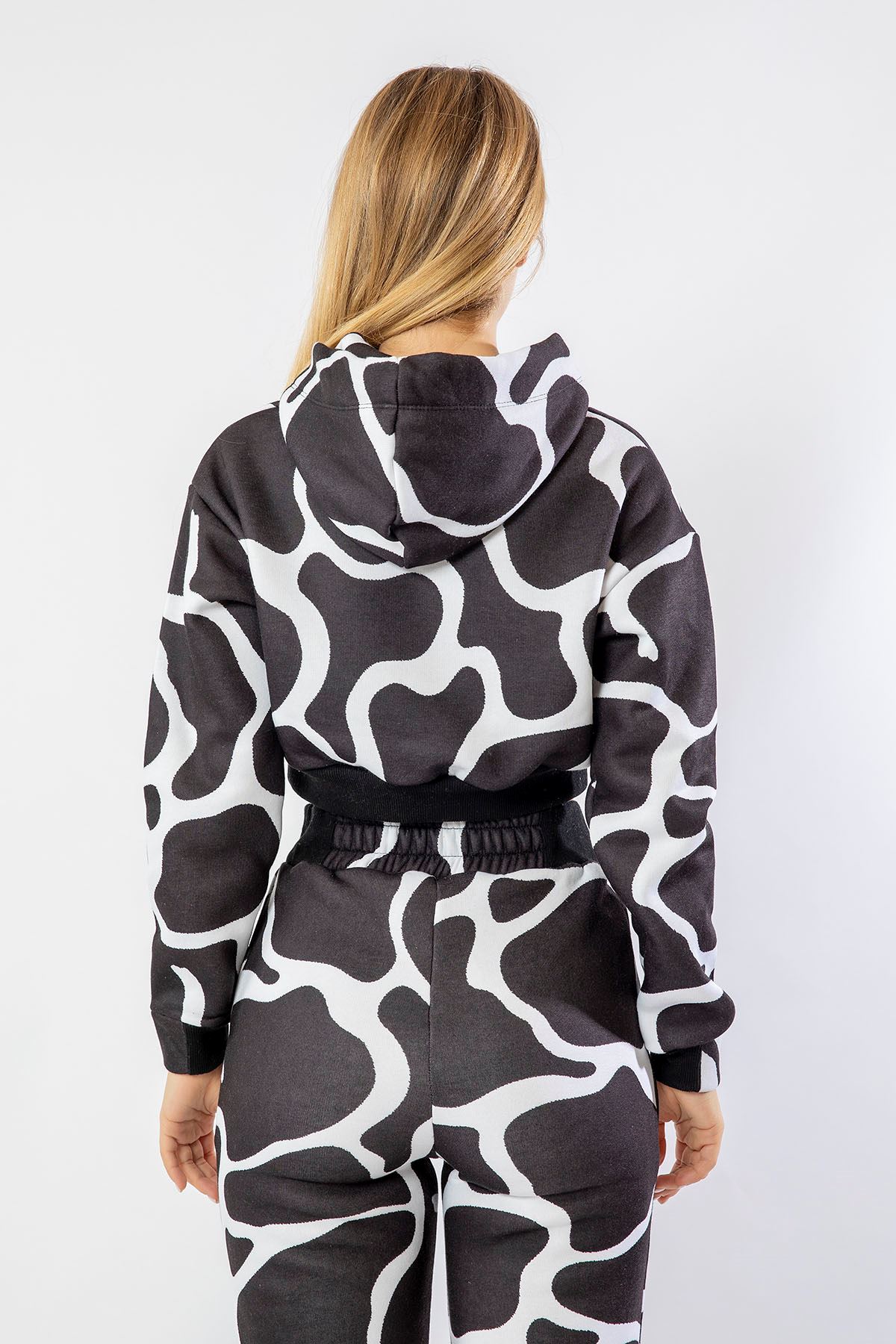 Third Knit Fabric Long Sleeve Hooded Spiral Print Women Sweatshirt - Black