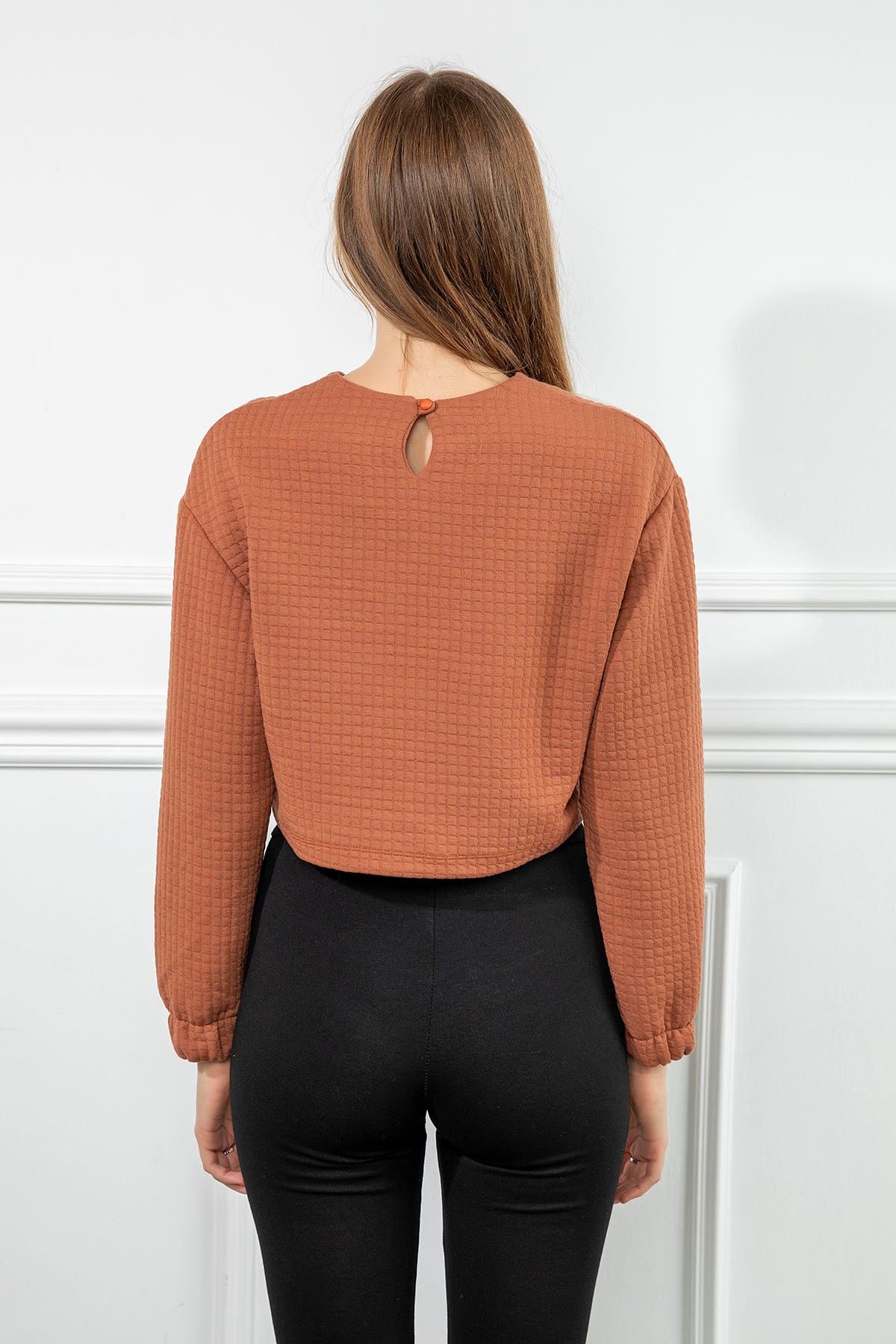 Honeycomb Fabric Long Sleeve Oversize Pocket Detailed Women Sweatshirt - Brick 