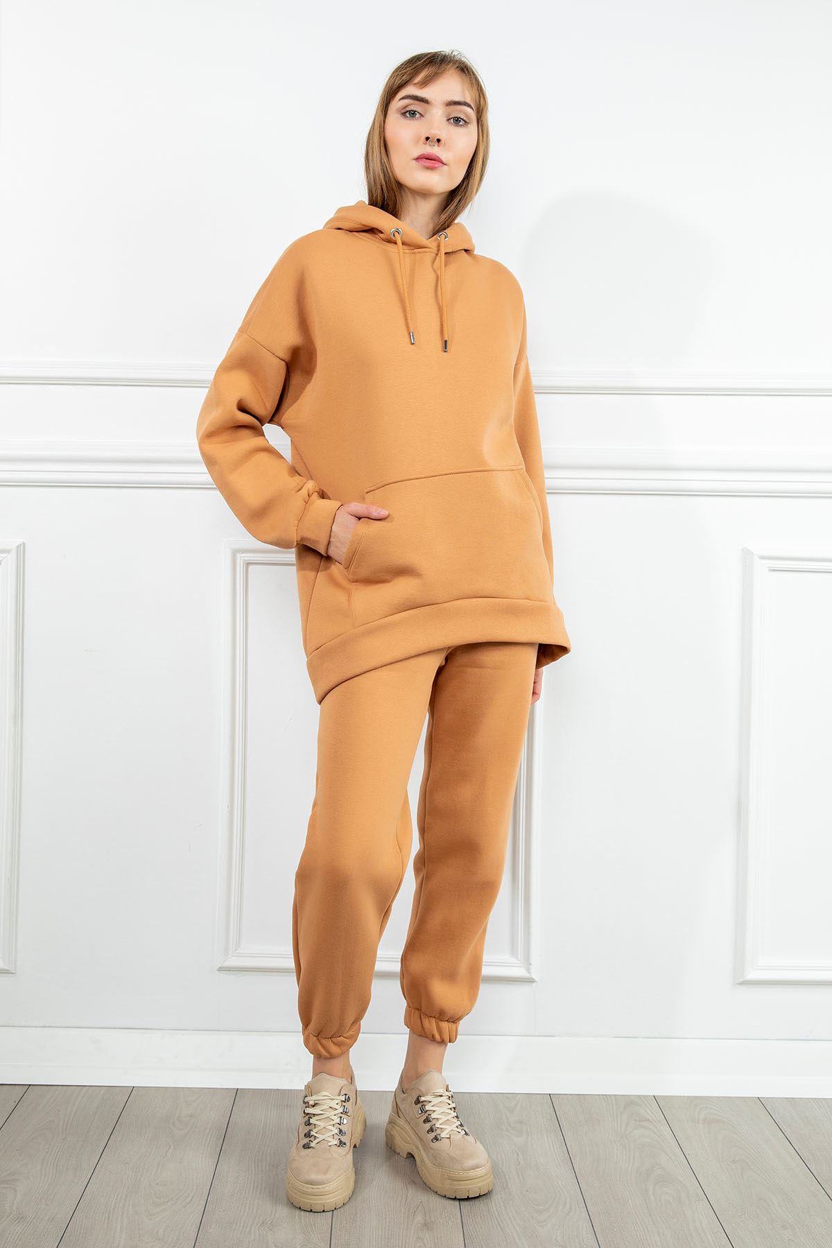 3 İplik Kumaş Uzun Kol Kapüşonlu Oversize/Salaş Kadın Sweatshirt-Camel