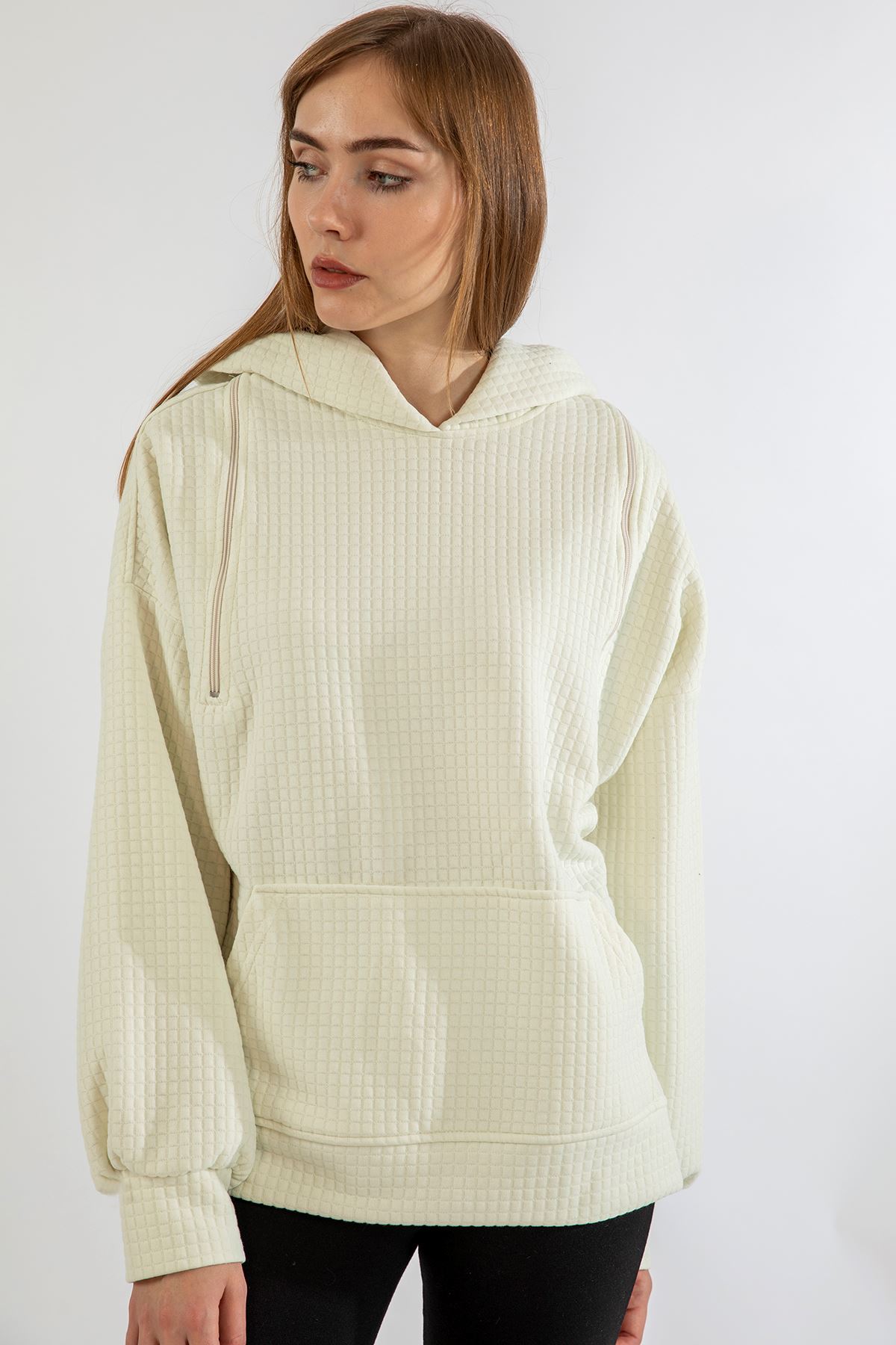 Quilted Fabric Hooded Hip Height Oversize Zip Detailed Women Sweatshirt - Ecru