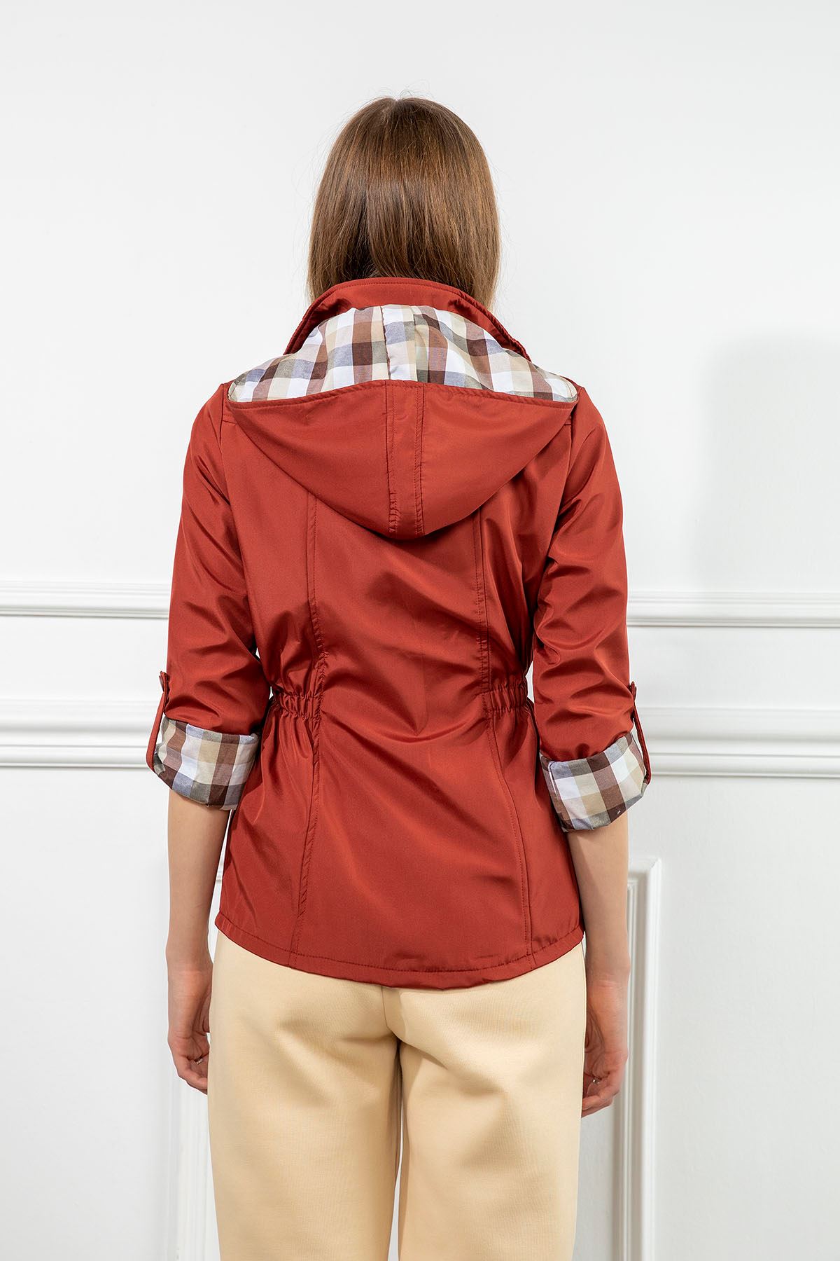 Fold Sleeve Zip Neck Hip Height Women Raincoat - Brick 