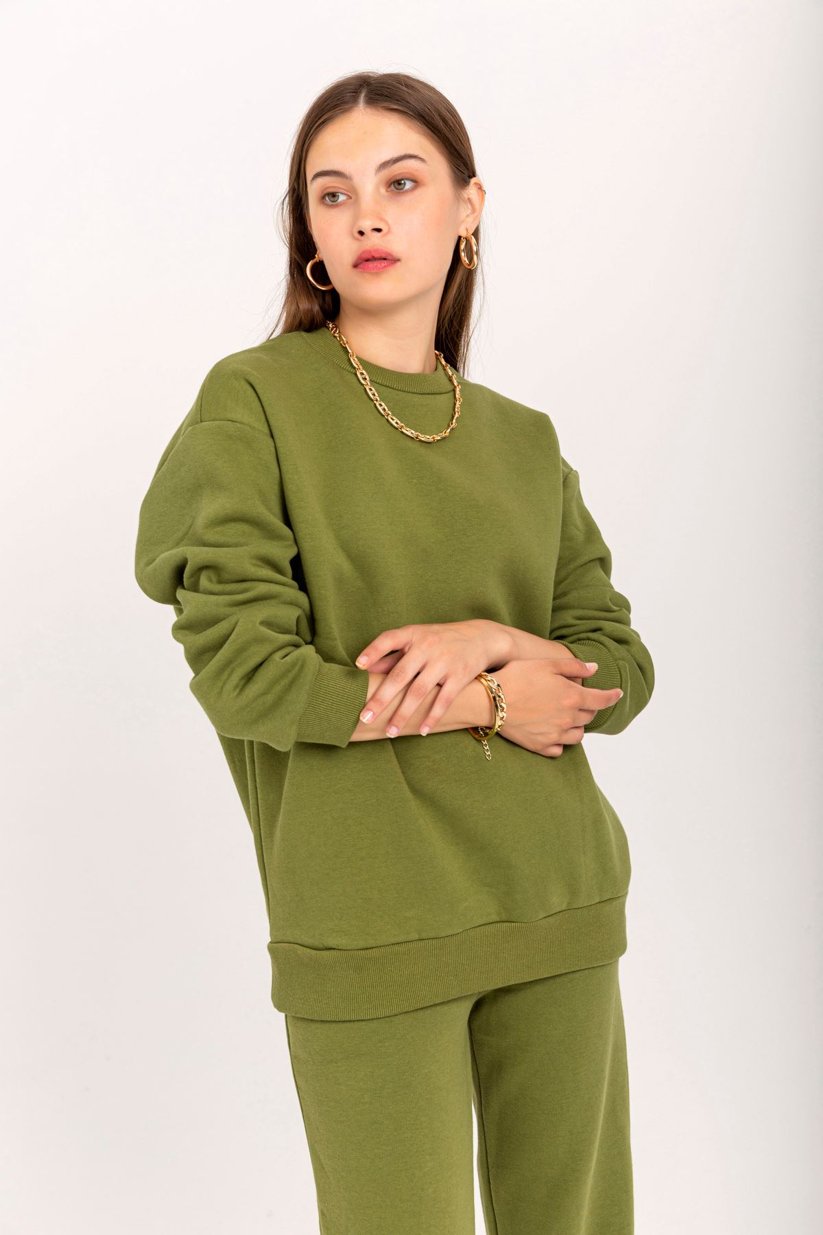 Şardonlu 3 İplik Kumaş Uzun Kol Basen Altı Boy Kadın Sweatshirt-Haki