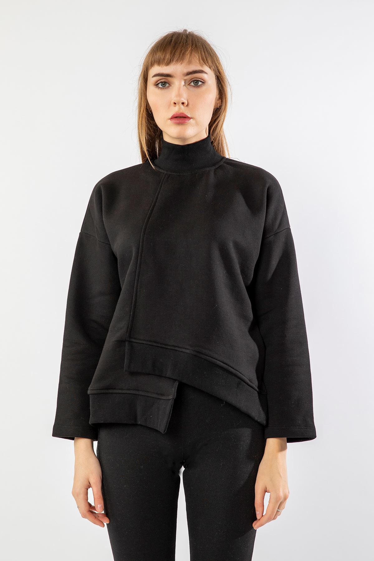 Thread Knit FabricLong Sleeve Hip Height Asymmetric Women Sweatshirt - Black
