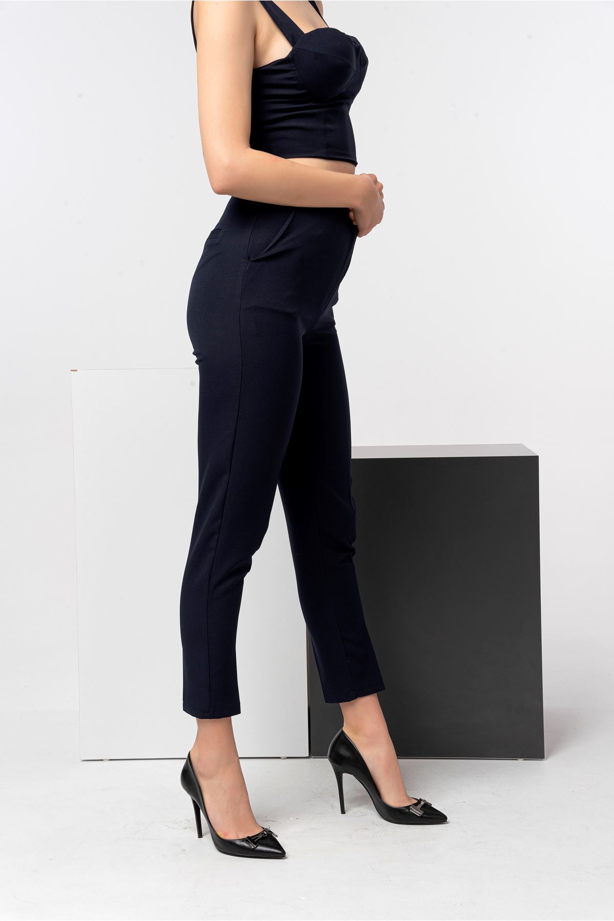 Atlas Kumaş Klasik Kadın Pantolon-Lacivert