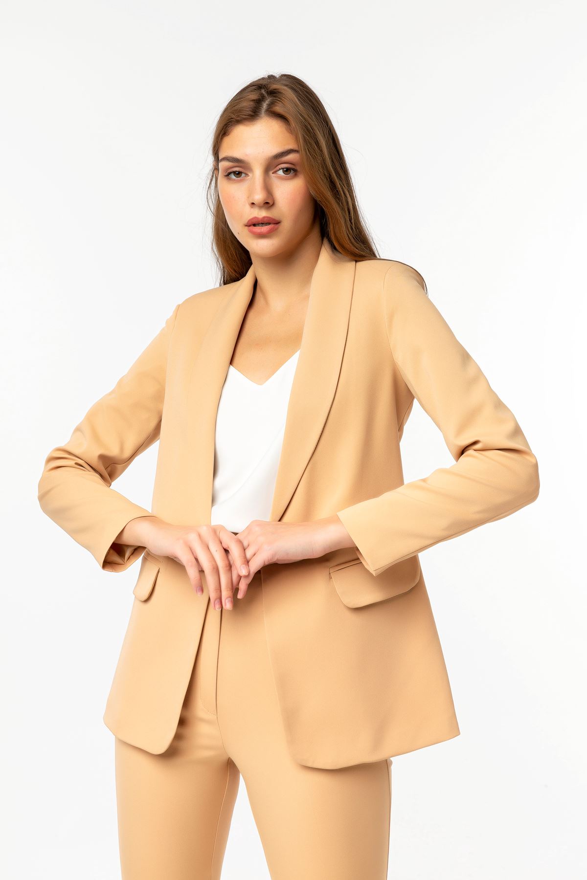 Atlas Fabric Long Sleeve Shawl Collar Below Hip Classical Women Jacket - Beige 