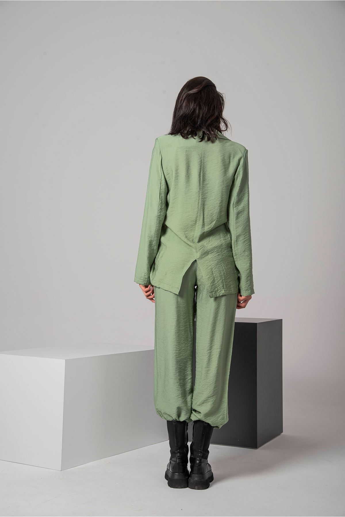 Polyester Fabric Long Sleeve Below Hip Shrried Sides Women Jacket - Mint