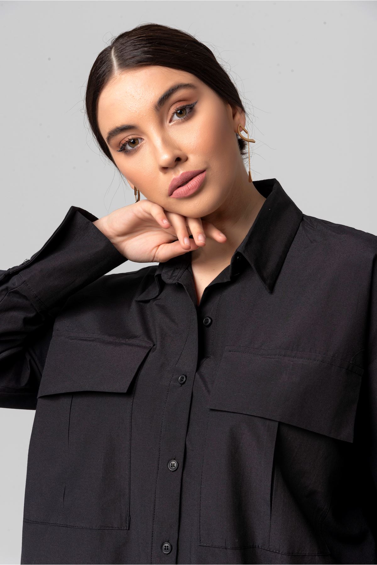 قميص نسائي قماش لين ذراع طويلة طوق القميص ميدي حجم كبير - اسود