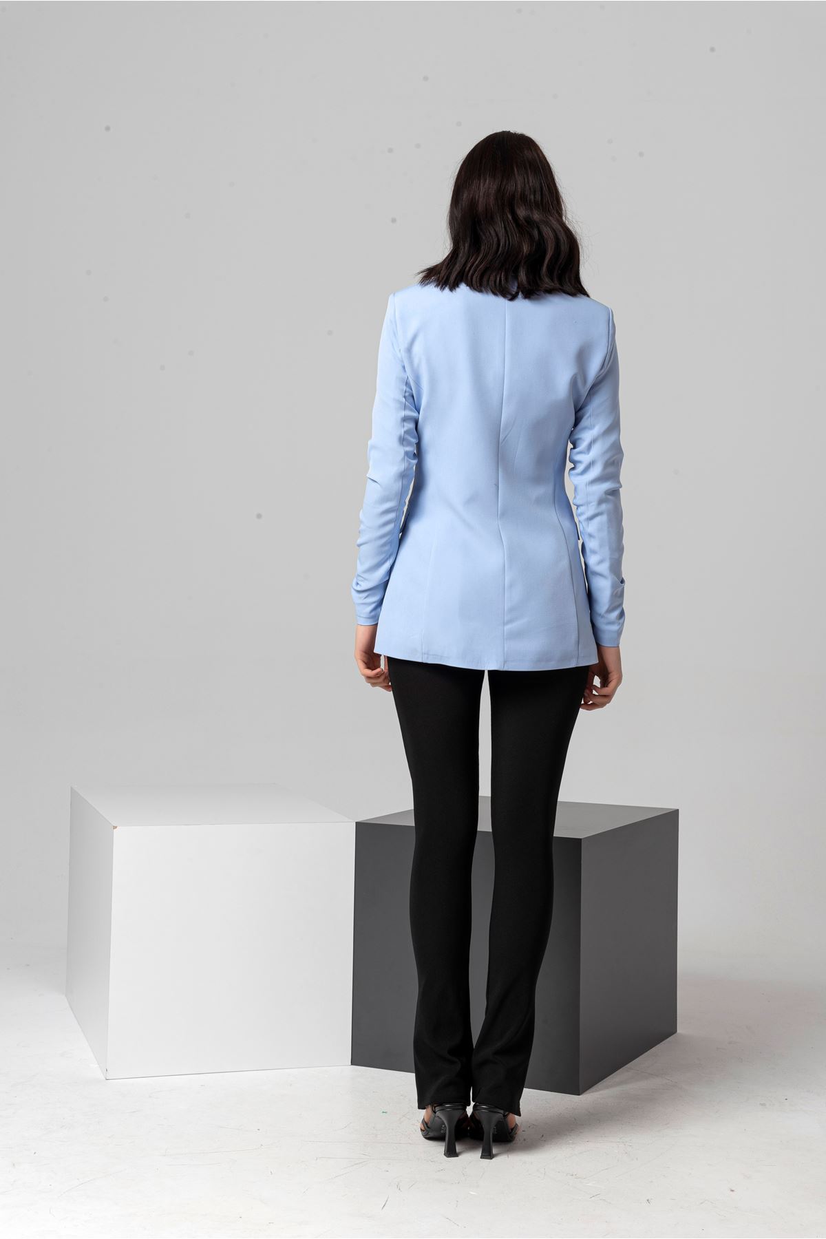 Polyester Fabric Hip Height Classical Shirred Sleeve Women Jacket - Light Blue