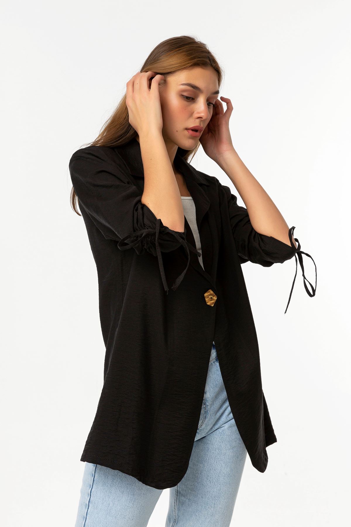 Aerobin Fabric Revere Collar Hip Height Comfy Women Jacket - Black