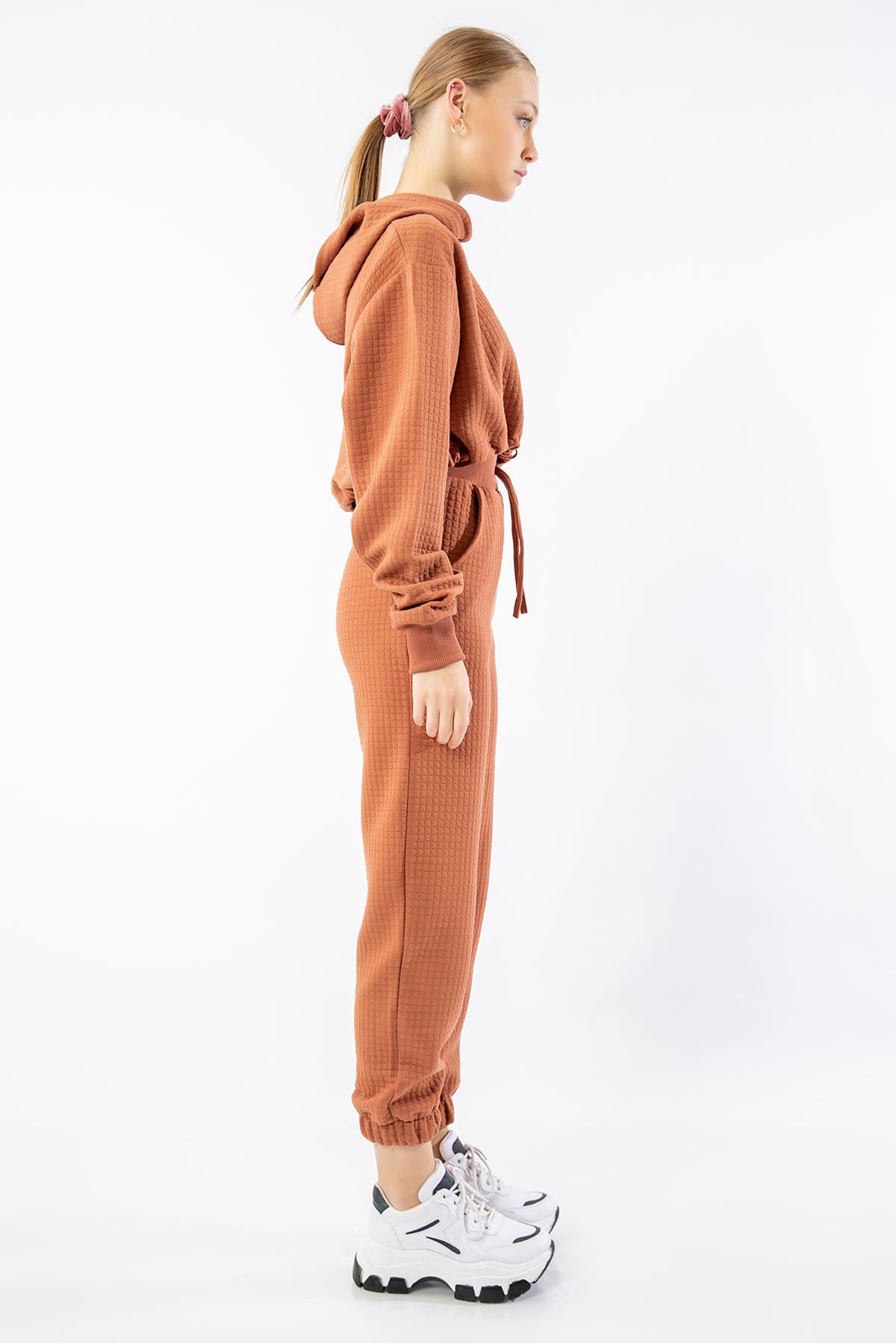 Petek Kumaş Uzun Kol Kapüşonlu Crop Boy Rahat Kalıp Kadın Crop-Kiremit