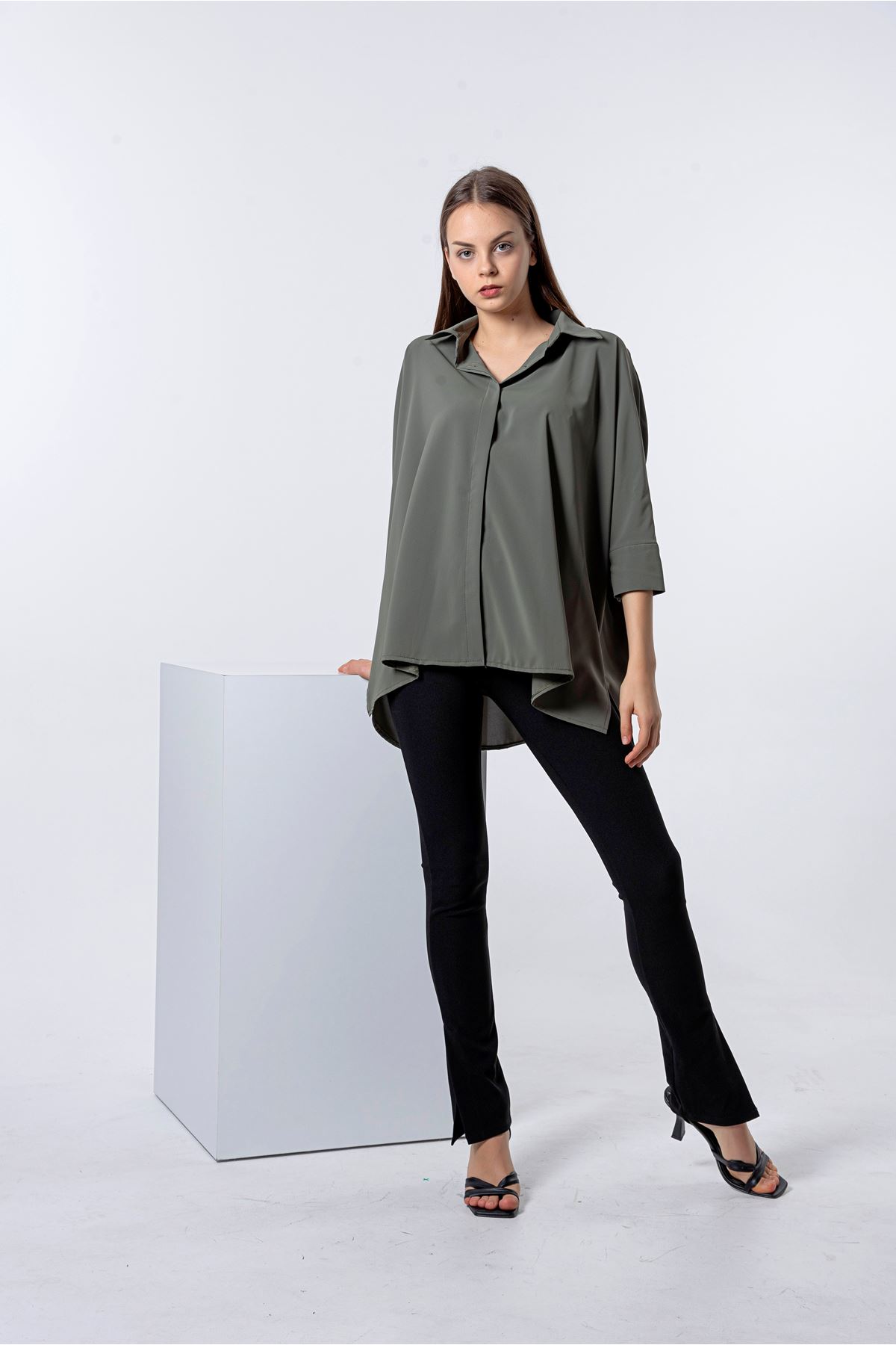 Jesica Fabric Long Sleeve Shirt Collar Oversize Women'S Shirt - Khaki 