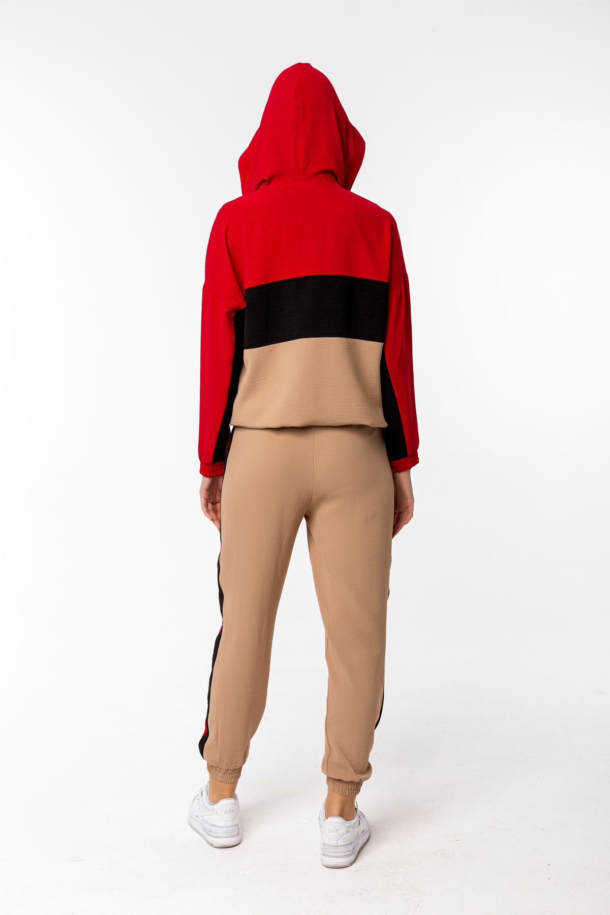 Aerobin Fabric Long Sleeve Zip Neck Full Fit Women'S Set 2 Pieces - Red-Beige