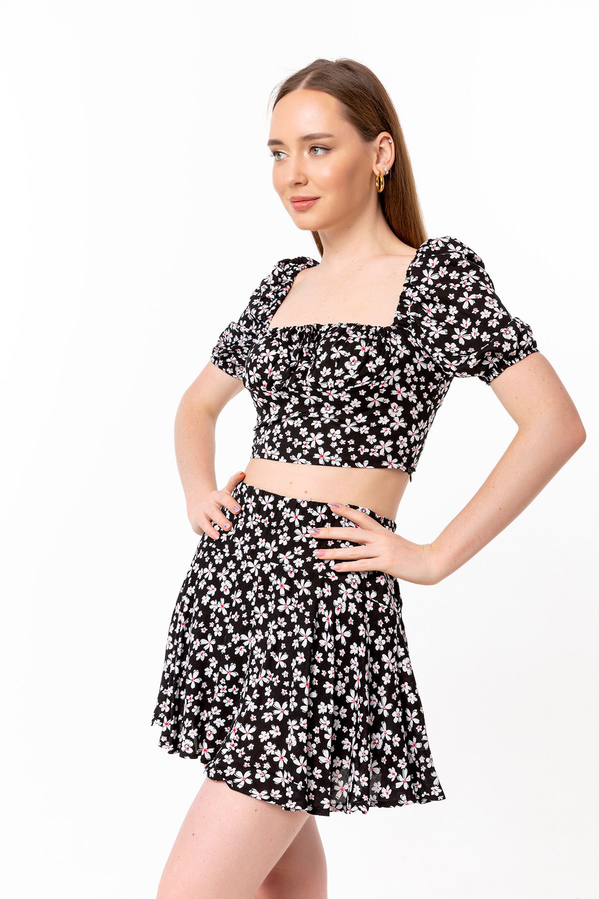 Viscose Fabric Comfy Fit Floral Print Mini Skirt - Black