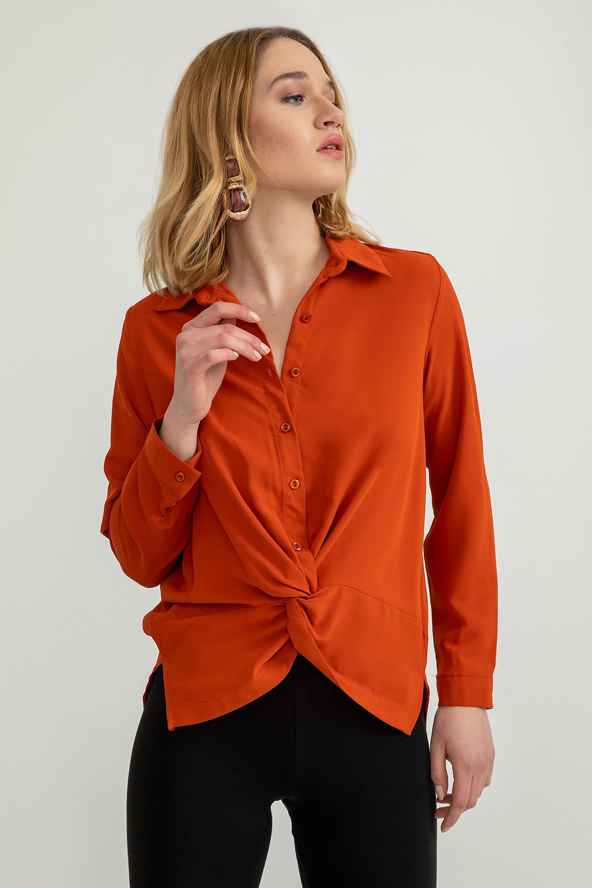 Jesica Fabric Long Sleeve Classical Button Front Women'S Shirt - Brick 