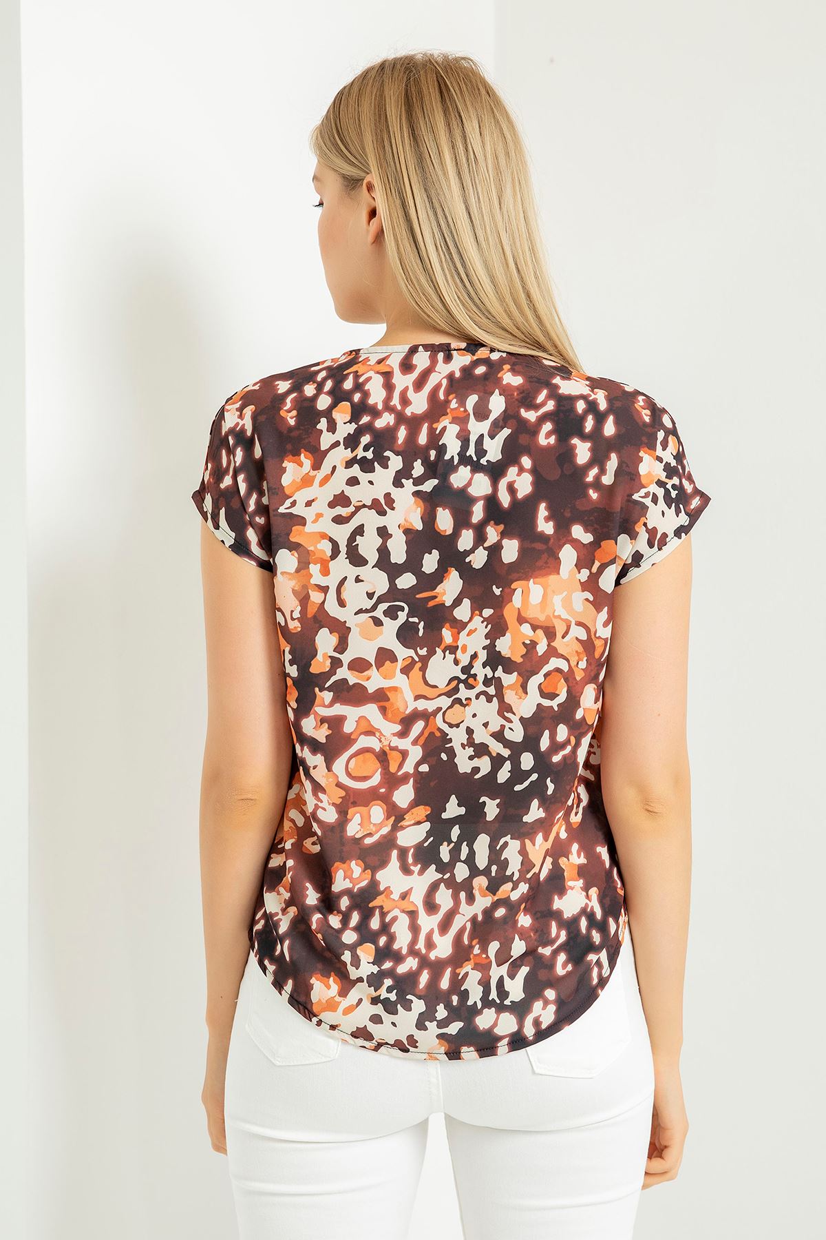 Jessica Blouse Short Sleeve V-Neck Leopard Print Blouse - Chanterelle 