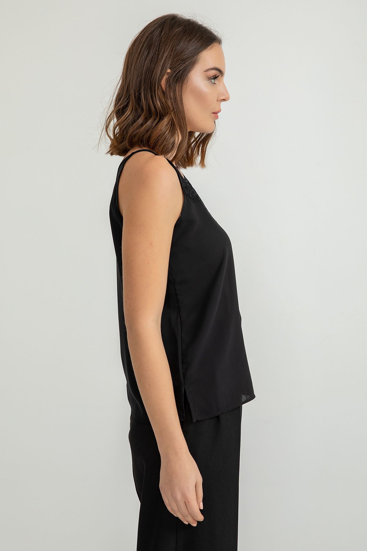 джессика ткань на бретельках V-образный вырез Женская блузка - Чёрный