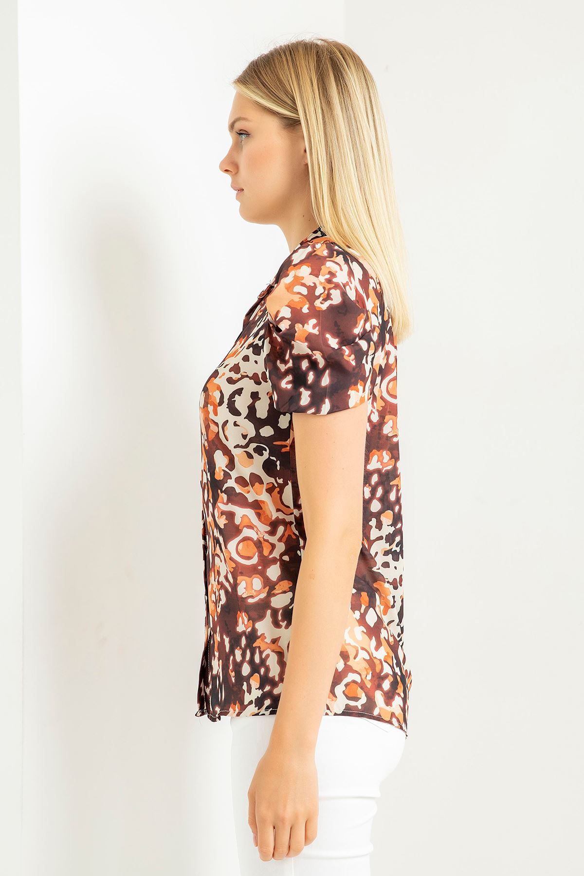 Jesica Fabric Short Sleeve Hip Height Leopard Print Women'S Shirt - Brown
