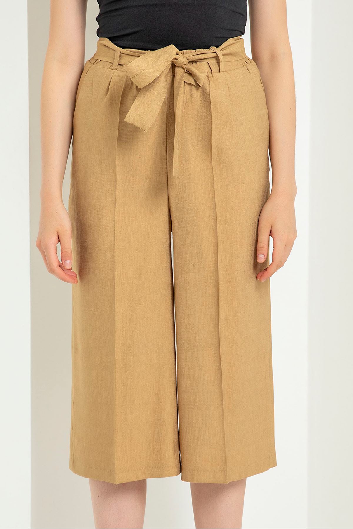 Linen Fabric 3/4 Short Comfy Fit Belted Women'S Trouser - Stone