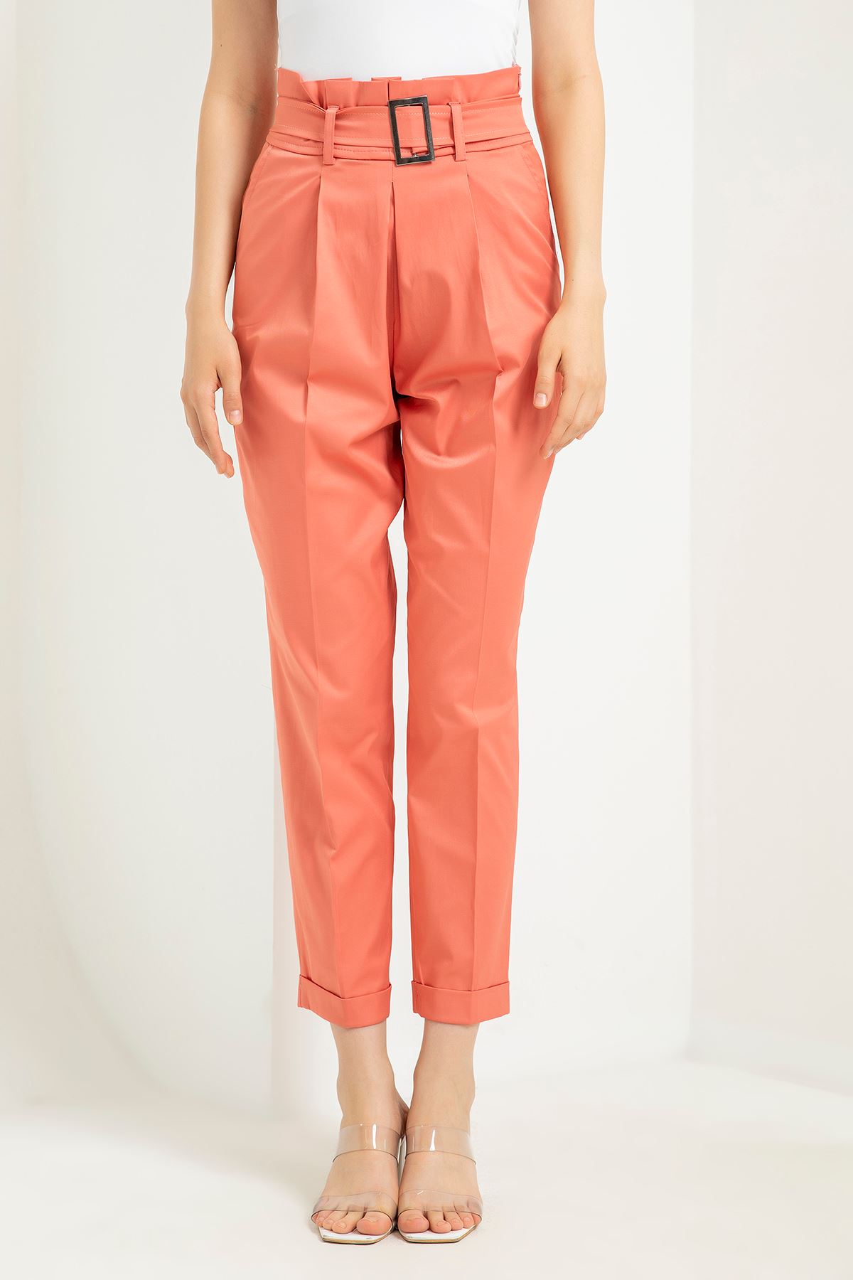 Erika Fabric Ankle Length Carrot Style Women'S Trouserwith Belt - Salmon Pink