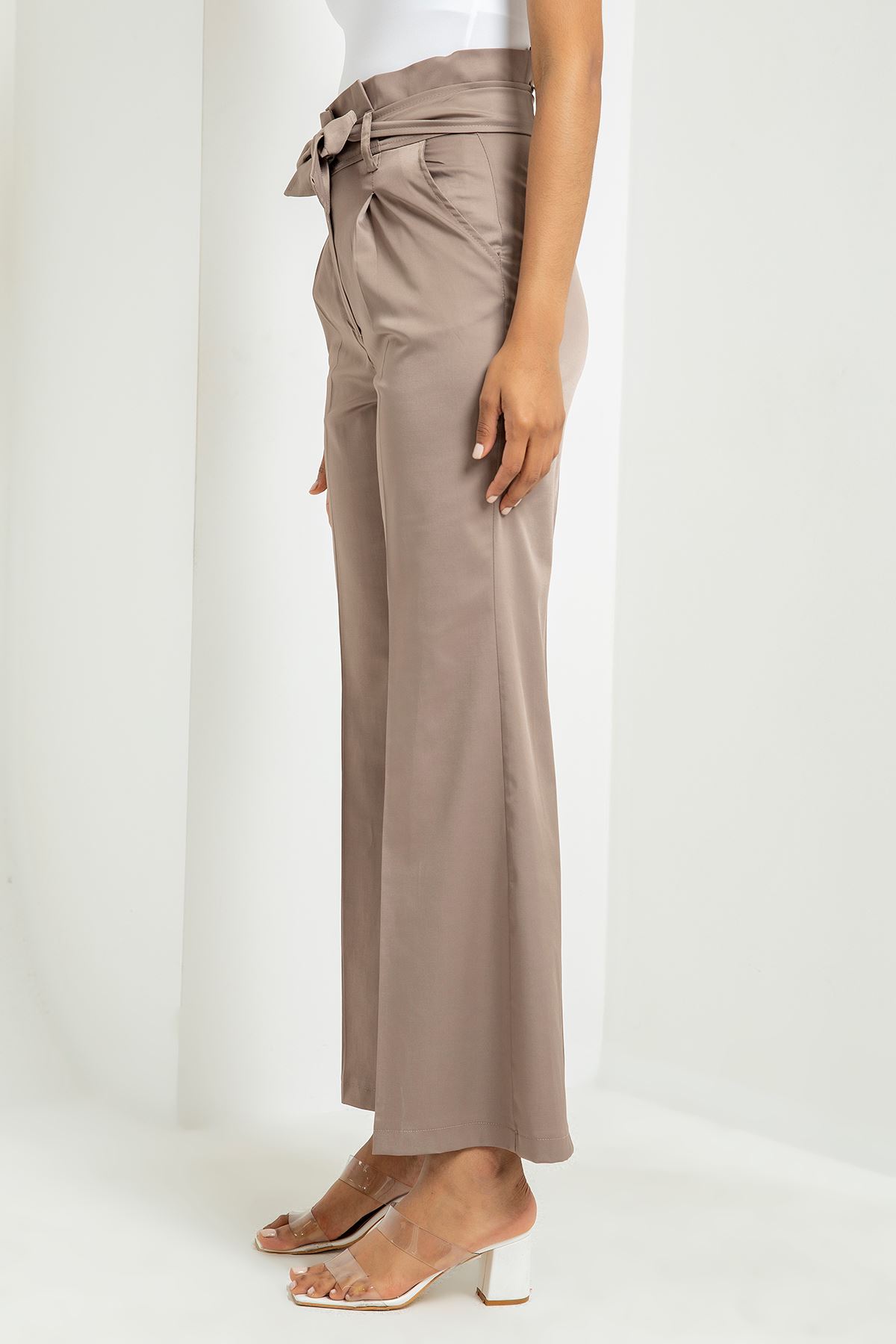 Aerobin Fabric Short Sleeve Ruffled Collar Comfy Fit Women Dress - Chanterelle 