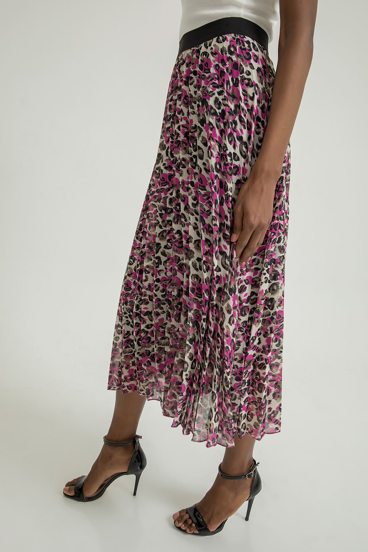Chiffon Fabric Midi Comfy Fit Leopard Print Pleated Women'S Skirt - Fuchıa