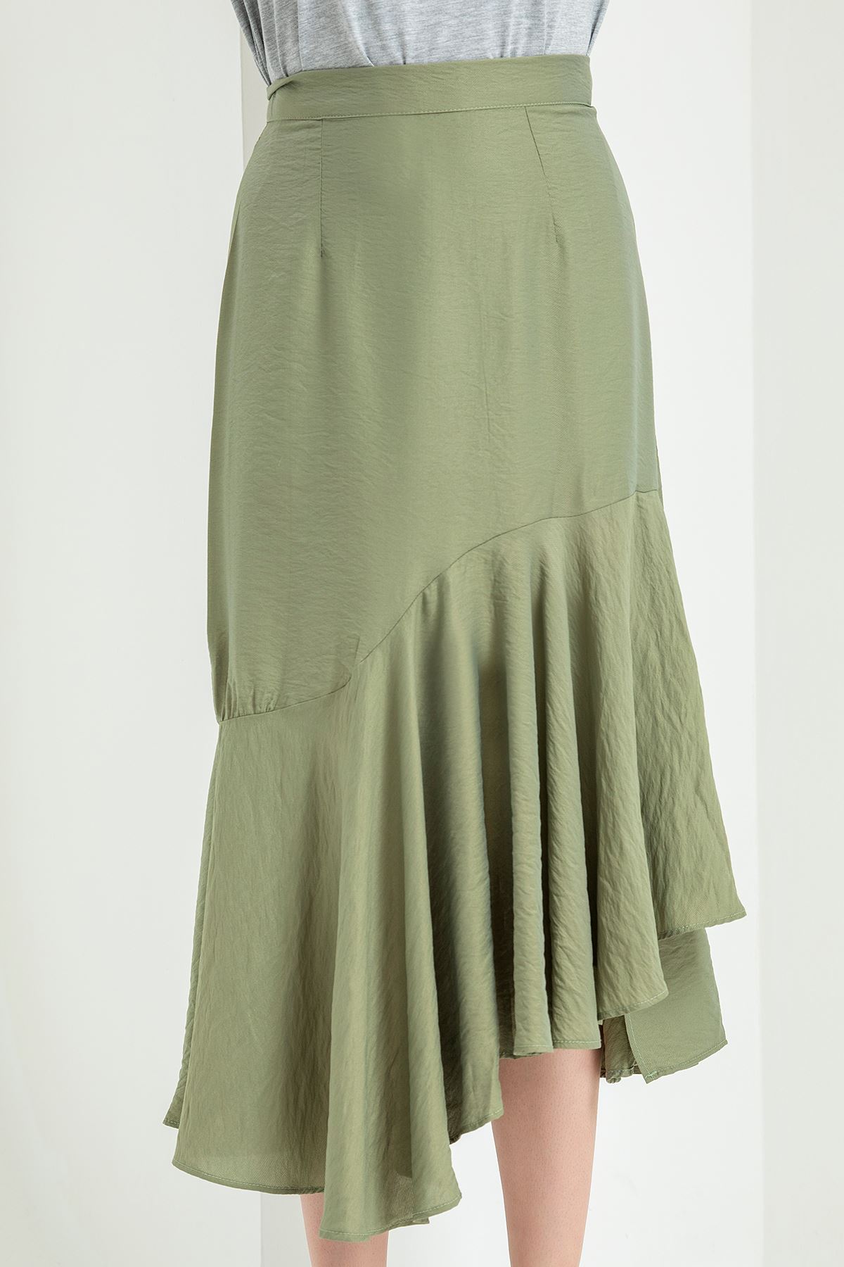 تنورة نسائية قماش ايروبين تحت الركبتين - اخضر غامق