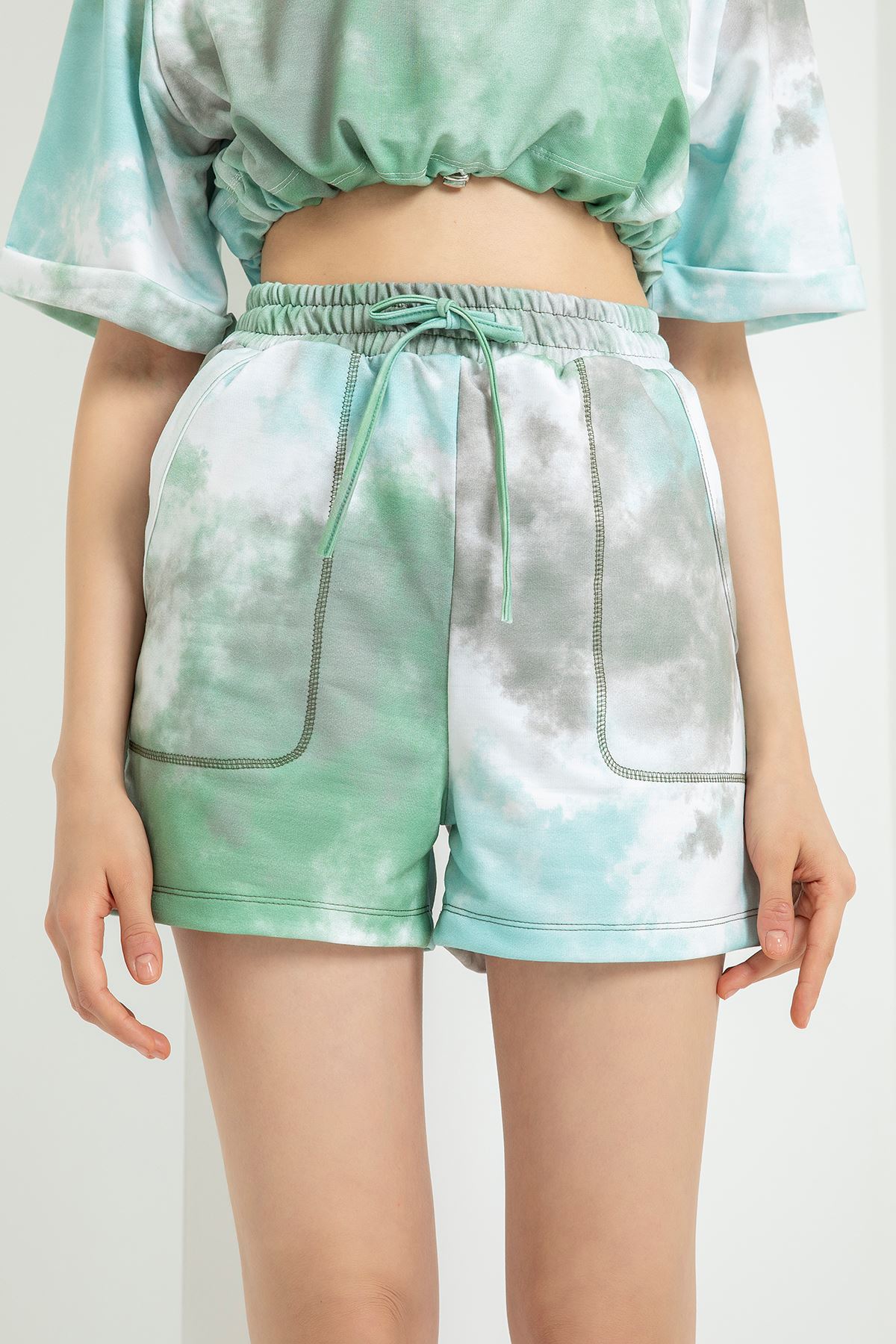 Double Knit Fabric Comfy Fit Cloud Print Women Shorts - Green