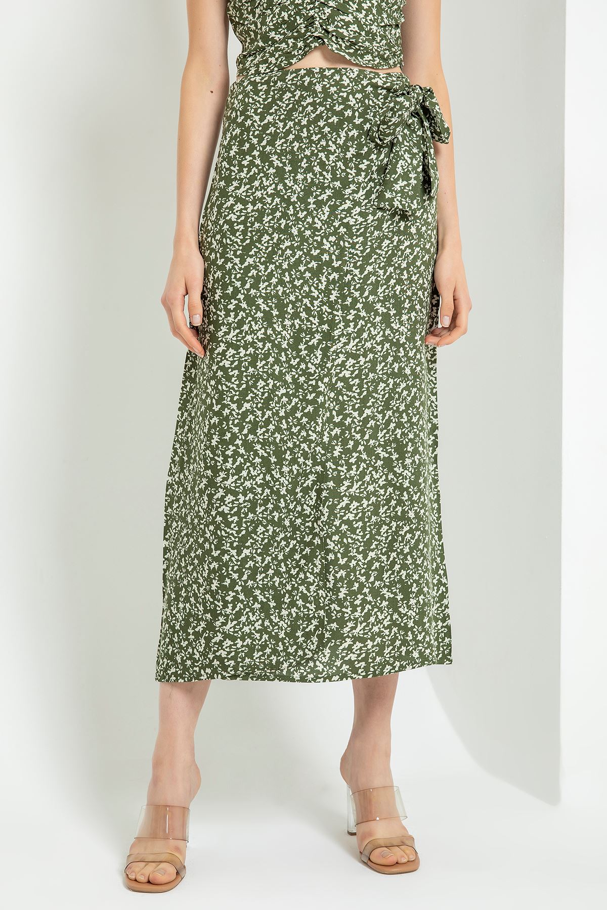 تنورة نسائية قماش فيسكون ميدي مستقيم زهرة مقرمشة - اخضر غامق