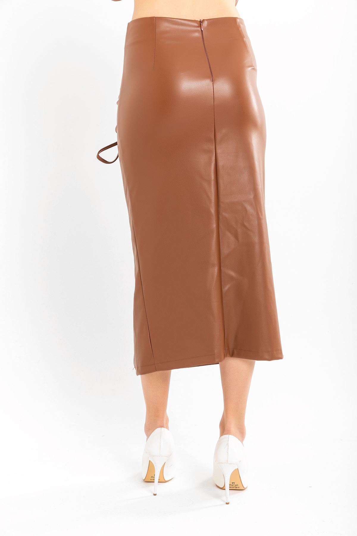 Leather Fabric Above Knee Shirred Slit Women'S Skirt - Brown
