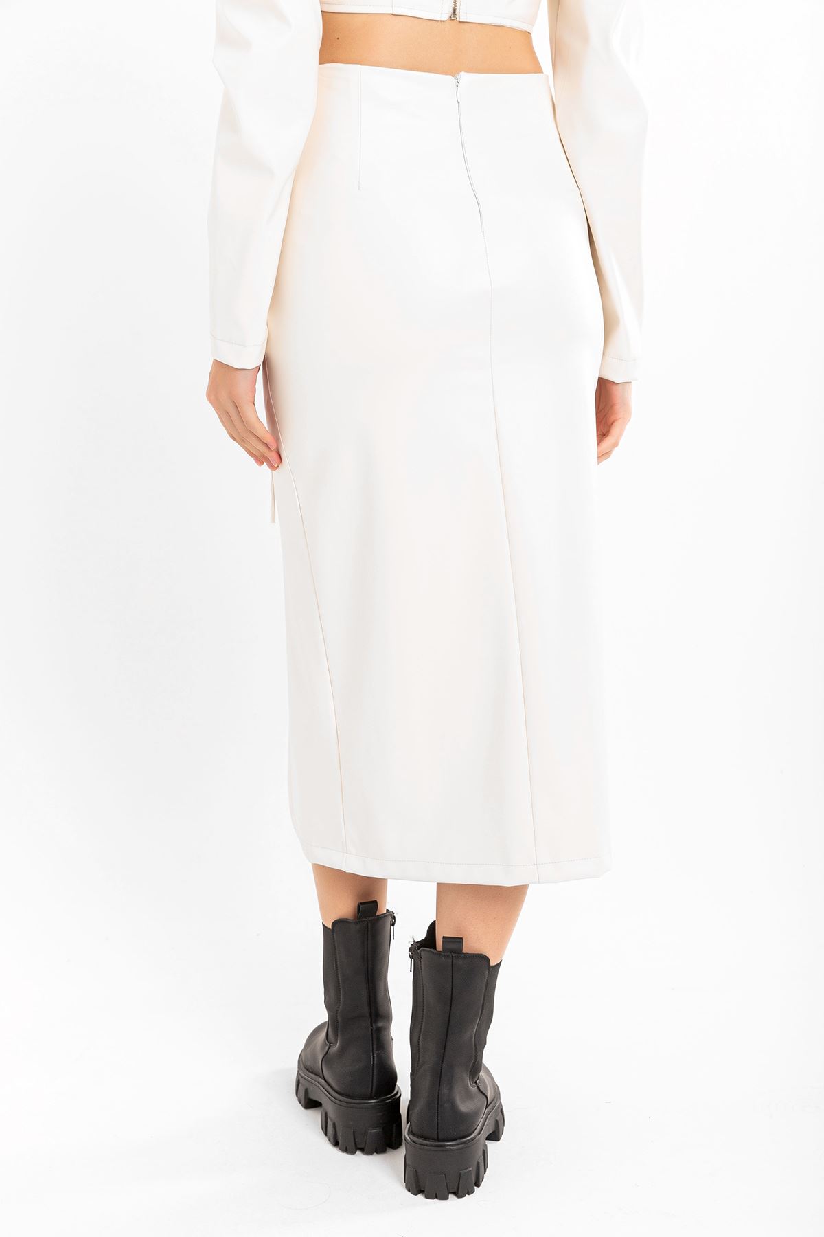 Leather Fabric Above Knee Shirred Slit Women'S Skirt - Ecru