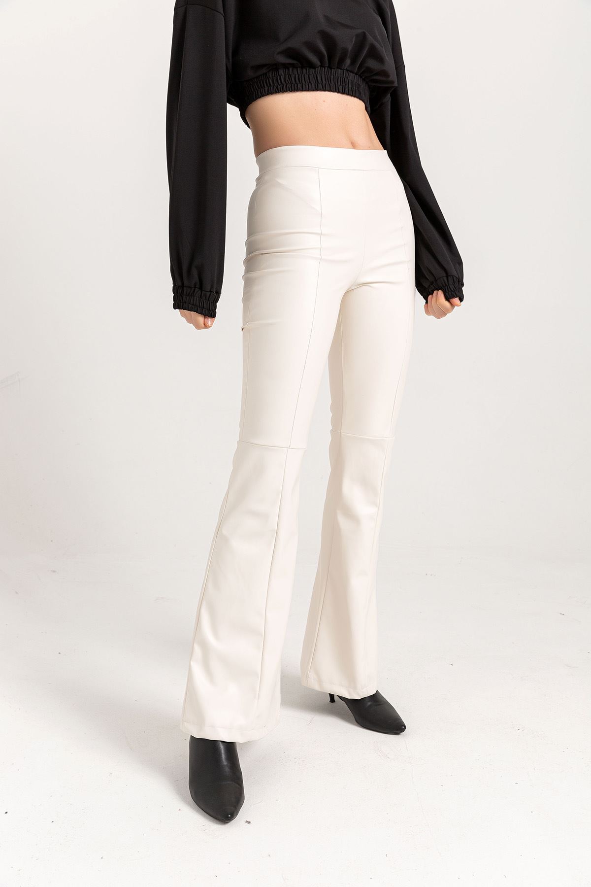 Leather Fabric Long Tigth Fit Flare Women'S Trouser - Ecru
