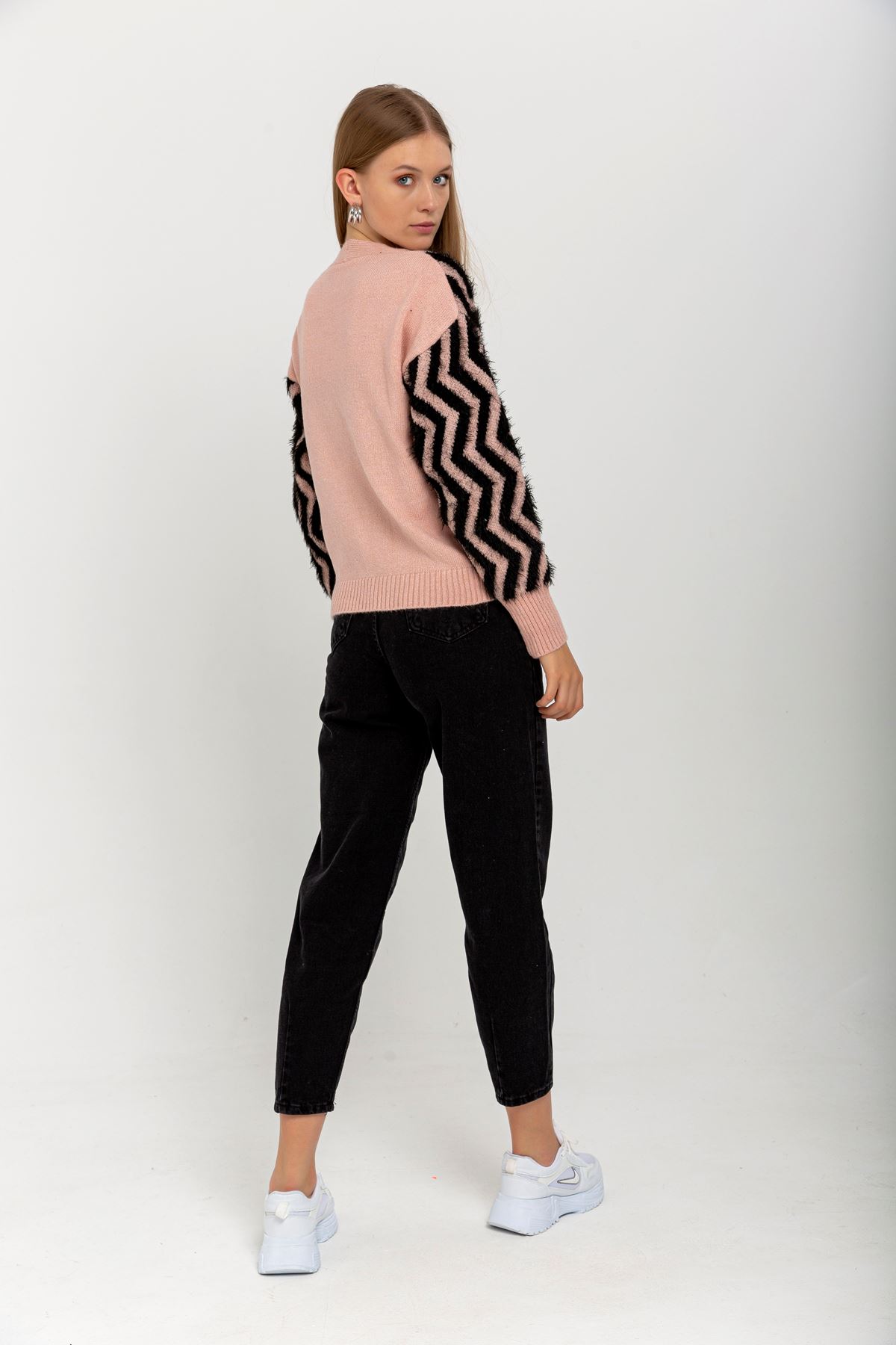 Knitwear Fabric Long Sleeve V-Neck Short Fringed Women Cardigan - Light Pink