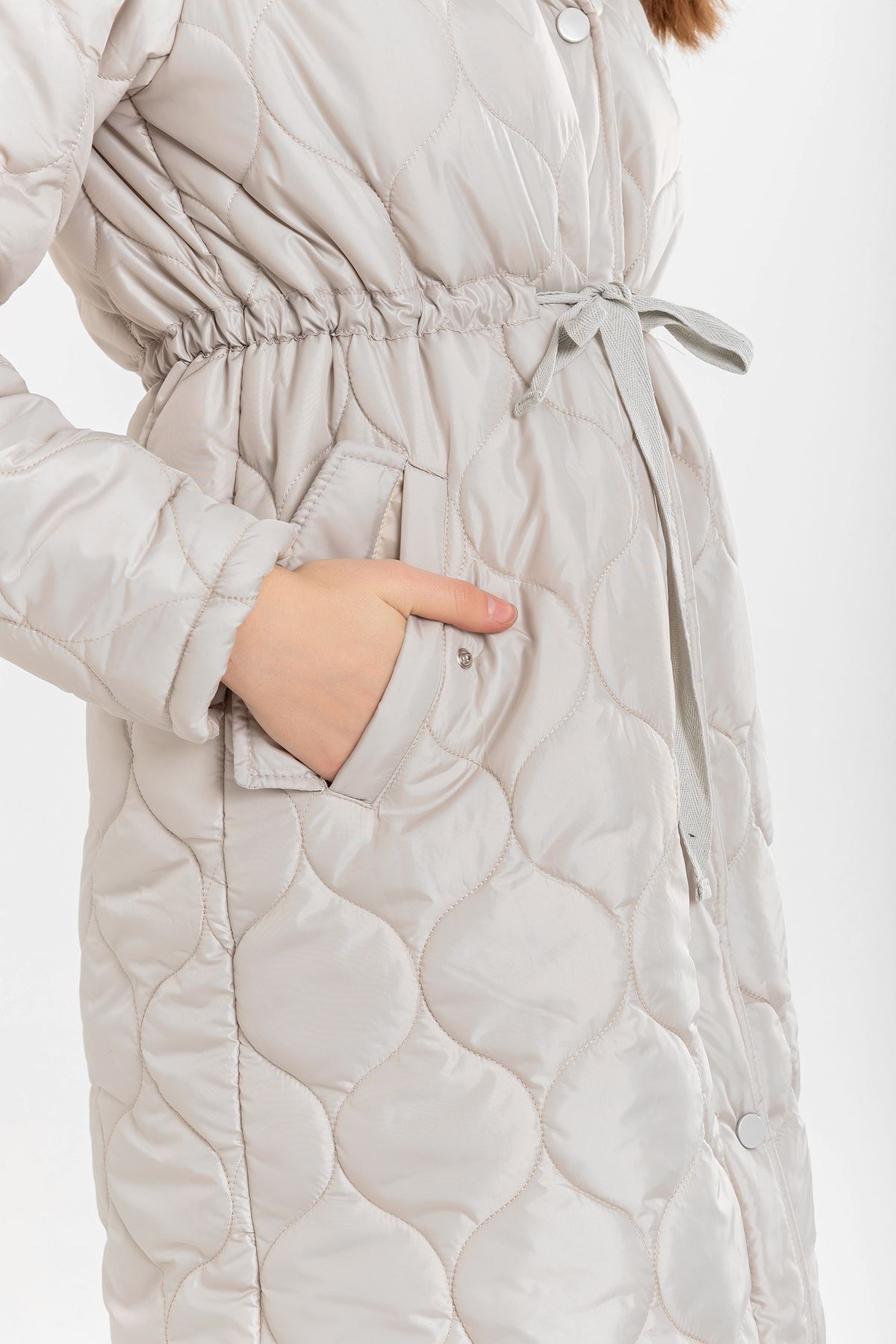 женская куртка с молями - каменный
