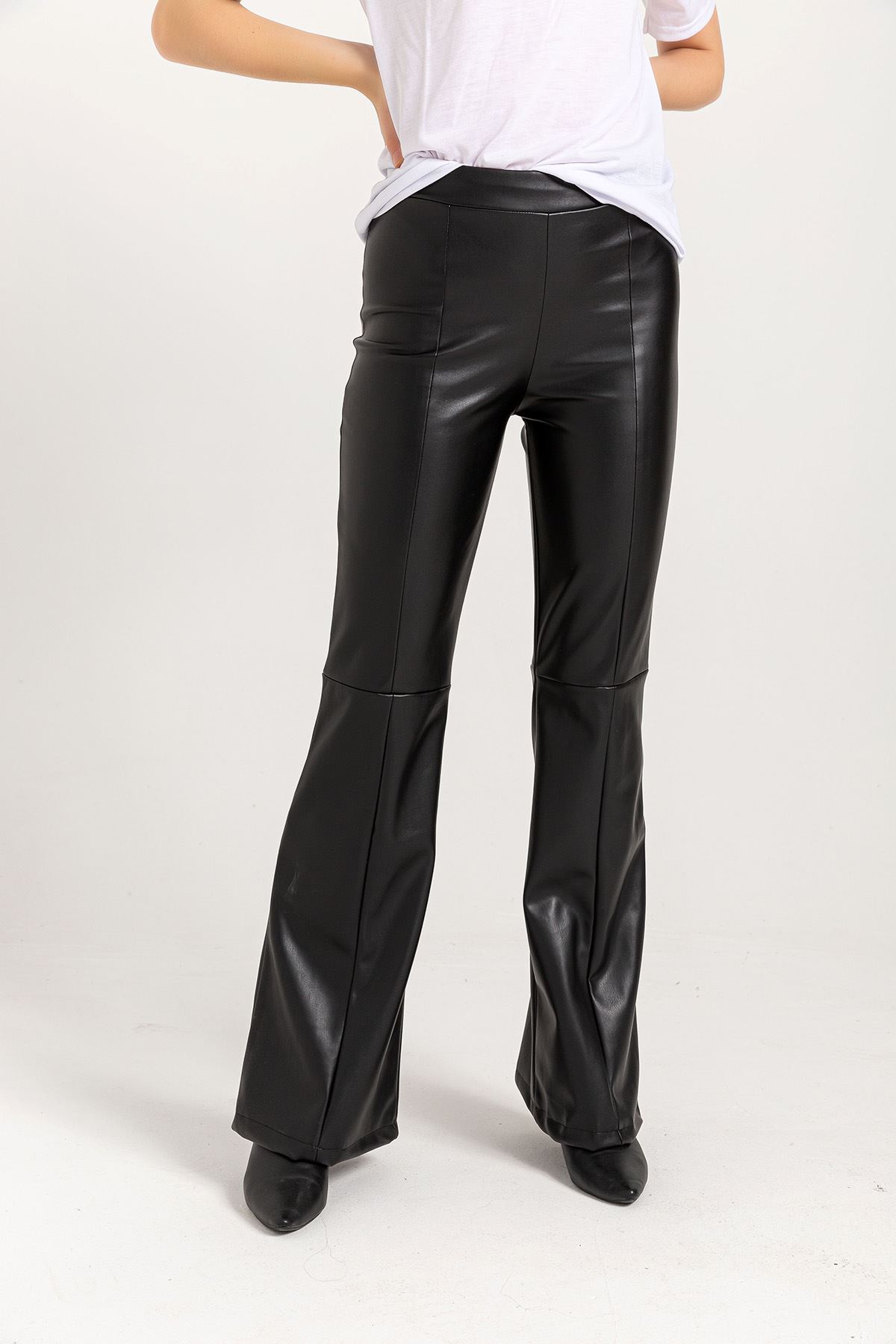 Leather Fabric Long Tigth Fit Flare Women'S Trouser - Black