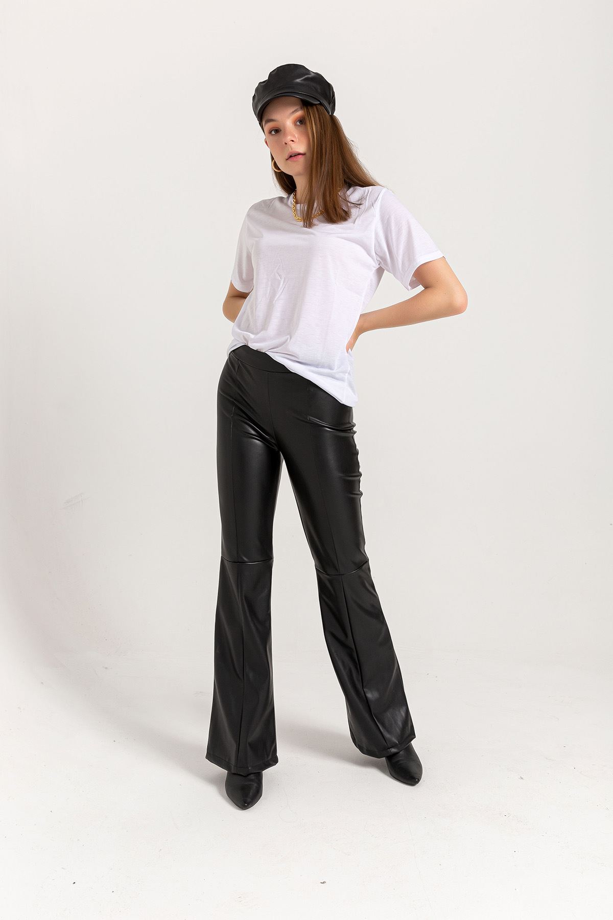 Leather Fabric Long Tigth Fit Flare Women'S Trouser - Black