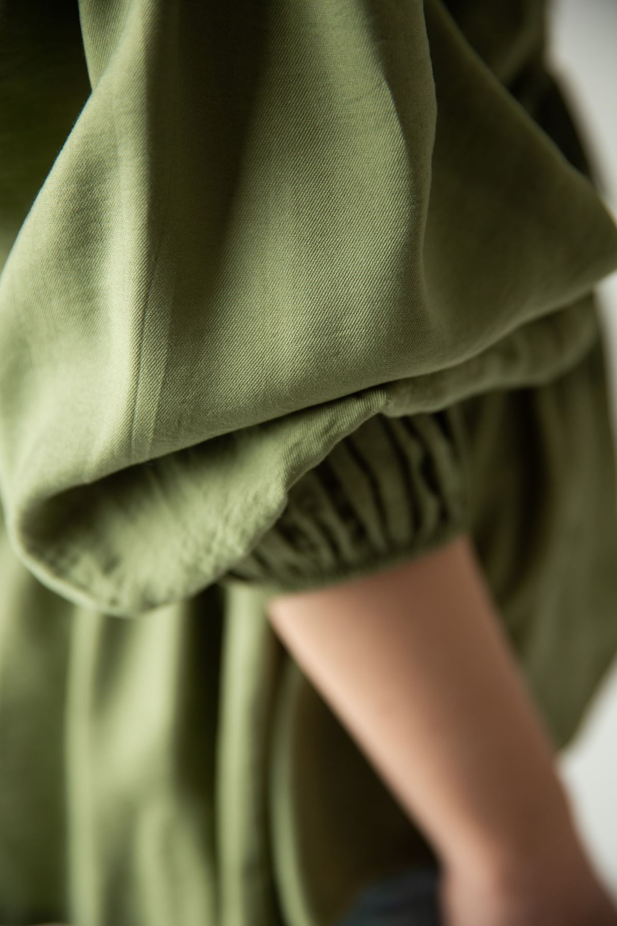 Seda Linen Fabric Tied detailed Women Shirt - Khaki 