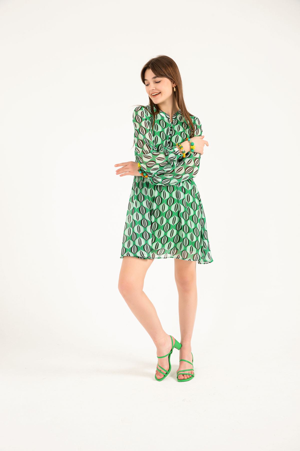 فستان نسائي قماش شيفون ياقة قصيرة طول الورك - اخضر