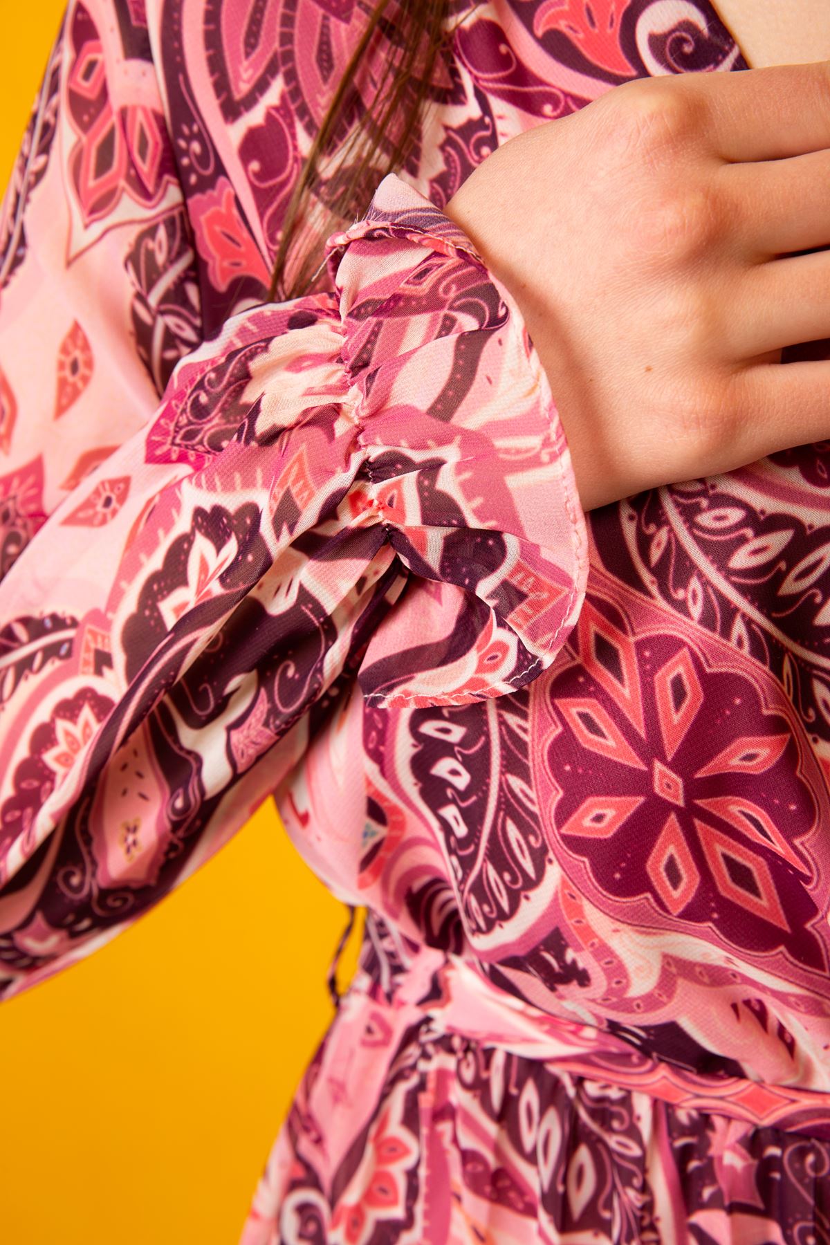 Chiffon Fabric Band Neck Shawl Pattern Women Dress - Pink